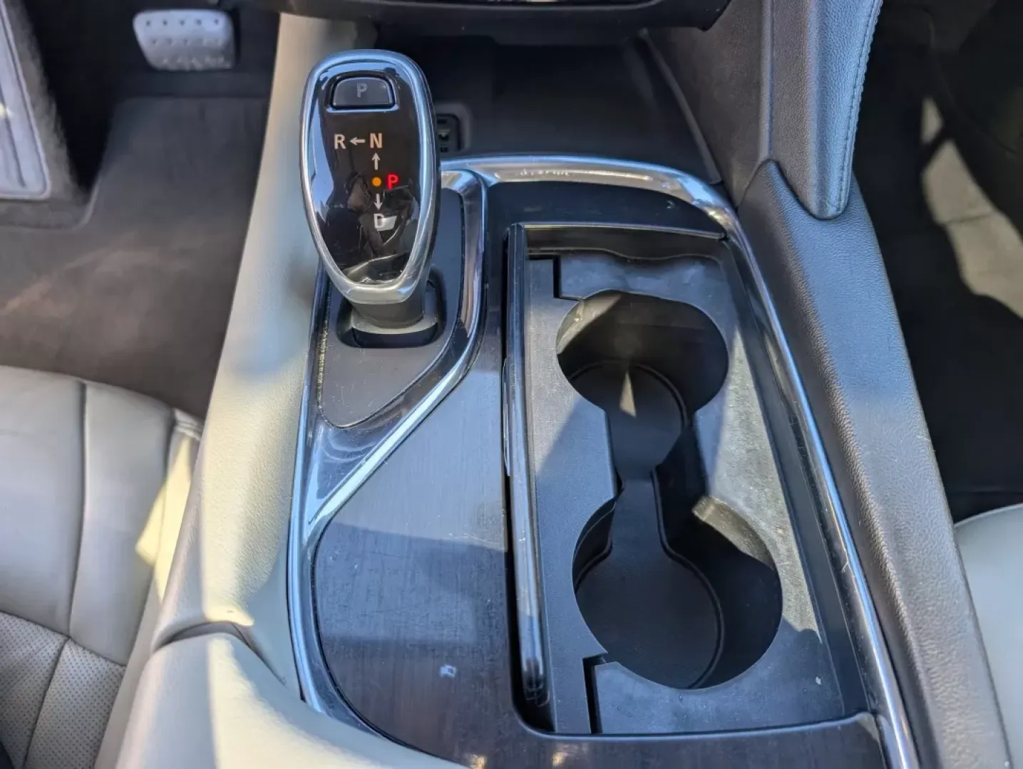 2019 /Shale Buick Enclave Premium (5GAERCKW1KJ) with an Other engine, located at 3959 U.S. 80 W, Phenix City, AL, 36870, (334) 297-4885, 32.469296, -85.135185 - **Experience Luxurious Family Adventures with the 2019 Buick Enclave Premium at Gils Auto, Phenix City, AL!**<br /> <br /> Are you ready to elevate your family outings or weekday commutes? The 2019 Buick Enclave Premium is an excellent choice if you're searching for a spacious, comfortable, and feat - Photo#13