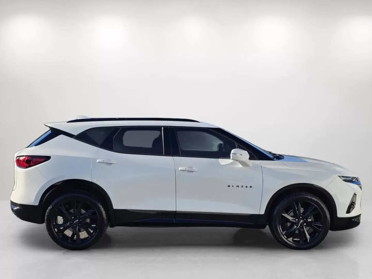 2019 /Jet Black Chevrolet Blazer RS (3GNKBERS8KS) with an Other engine, located at 1430 Gateway Drive, Opelika, AL, 36801, (334) 239-0944, 32.637871, -85.409790 - **Unleash Adventure with the 2019 Chevrolet Blazer RS: Your Perfect SUV for Every Journey!**<br /> <br /> Are you ready to elevate your driving experience? Whether you're navigating the city streets of Phenix City or embarking on a weekend getaway, the 2019 Chevrolet Blazer RS is the SUV that seamle - Photo#3