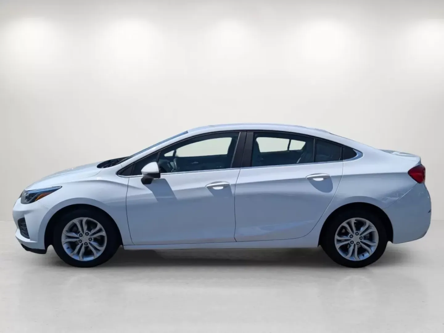 2019 /Jet Black/Galvanized Chevrolet Cruze LT (1G1BE5SM5K7) with an Other engine, located at 7000 Northlake Connector, Columbus, GA, 31904, (706) 987-8085, 32.524975, -84.978134 - **Experience the Open Road with the 2019 Chevrolet Cruze LT Perfect for Your Next Adventure!**<br /> <br /> Are you seeking an affordable, reliable vehicle that will accompany you through daily commutes, family outings, and spontaneous weekend getaways? Look no further than the 2019 Chevrolet Cruze - Photo#7