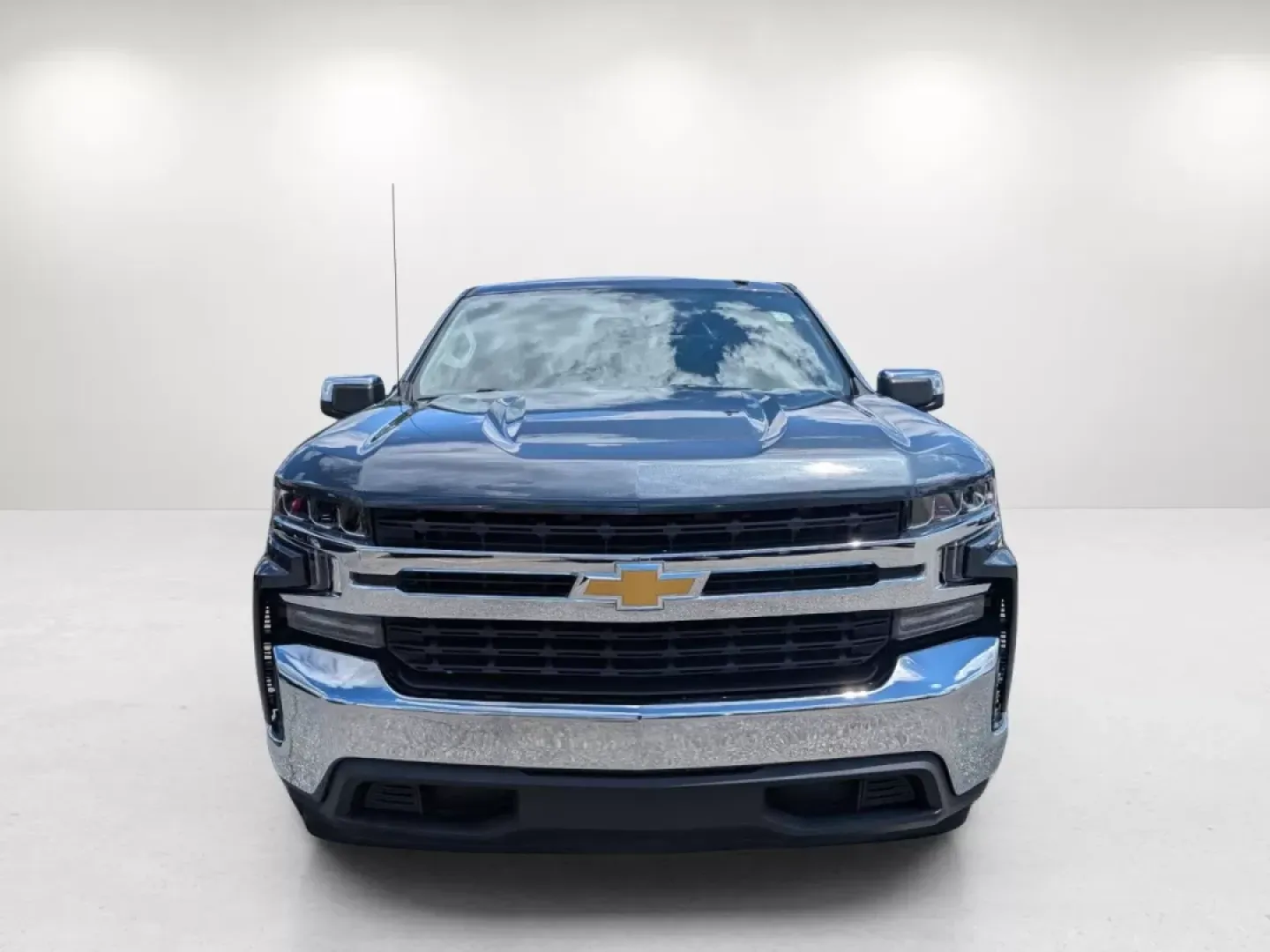2019 /Jet Black Chevrolet Silverado 1500 LT (1GCPWCED0KZ) with an Other engine, located at 7000 Northlake Connector, Columbus, GA, 31904, (706) 987-8085, 32.524975, -84.978134 - **2019 Chevrolet Silverado 1500 LT: The Ultimate Workhorse for Every Adventure**<br /> <br /> Are you searching for a reliable pickup that's not just a vehicle but a true companion for your busy lifestyle? Look no further than the 2019 Chevrolet Silverado 1500 LT, available at Gils Auto in Opelika, - Photo#1