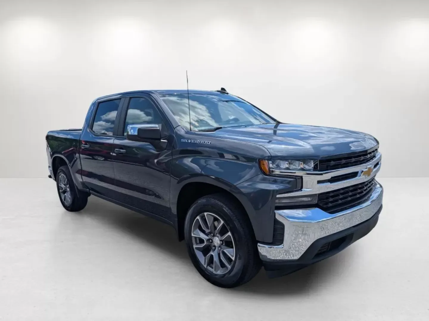 2019 /Jet Black Chevrolet Silverado 1500 LT (1GCPWCED0KZ) with an Other engine, located at 7000 Northlake Connector, Columbus, GA, 31904, (706) 987-8085, 32.524975, -84.978134 - **2019 Chevrolet Silverado 1500 LT: The Ultimate Workhorse for Every Adventure**<br /> <br /> Are you searching for a reliable pickup that's not just a vehicle but a true companion for your busy lifestyle? Look no further than the 2019 Chevrolet Silverado 1500 LT, available at Gils Auto in Opelika, - Photo#2