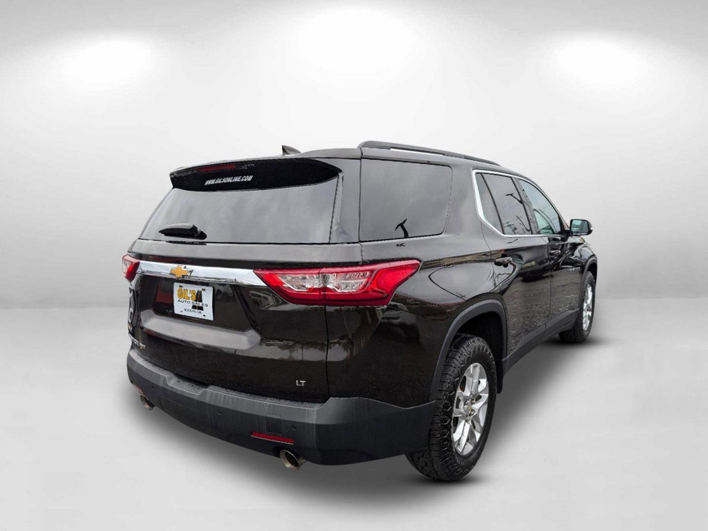 2019 /Dark Atmosphere/Medium Ash Gray Chevrolet Traverse LT Cloth (1GNEVMKW2KJ) with an Gas V6 3.6L/217 engine, 9-Speed Automatic transmission, located at 3959 U.S. 80 W, Phenix City, AL, 36870, (334) 297-4885, 32.469296, -85.135185 - 2019 Chevrolet Traverse LT Cloth - Photo#9