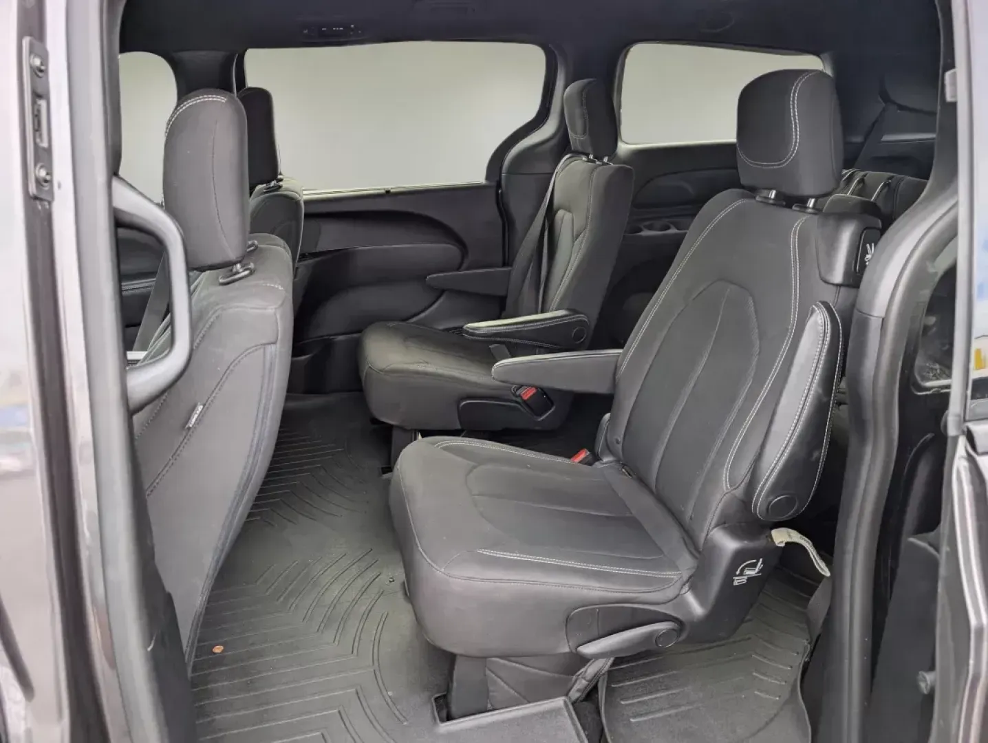 2019 /Black/Black/Black Chrysler Pacifica Touring Plus (2C4RC1FG7KR) with an Regular Unleaded V-6 3.6 L/220 engine, 9-Speed Automatic w/OD transmission, located at 3959 U.S. 80 W, Phenix City, AL, 36870, (334) 297-4885, 32.469296, -85.135185 - **Drive Your Family Adventures in Style with the 2019 Chrysler Pacifica Touring Plus!**<br /> <br /> Are you looking for the ultimate family vehicle that combines style, comfort, and cutting-edge technology? Look no further than this stunning 2019 Chrysler Pacifica Touring Plus, now available at Gil - Photo#11