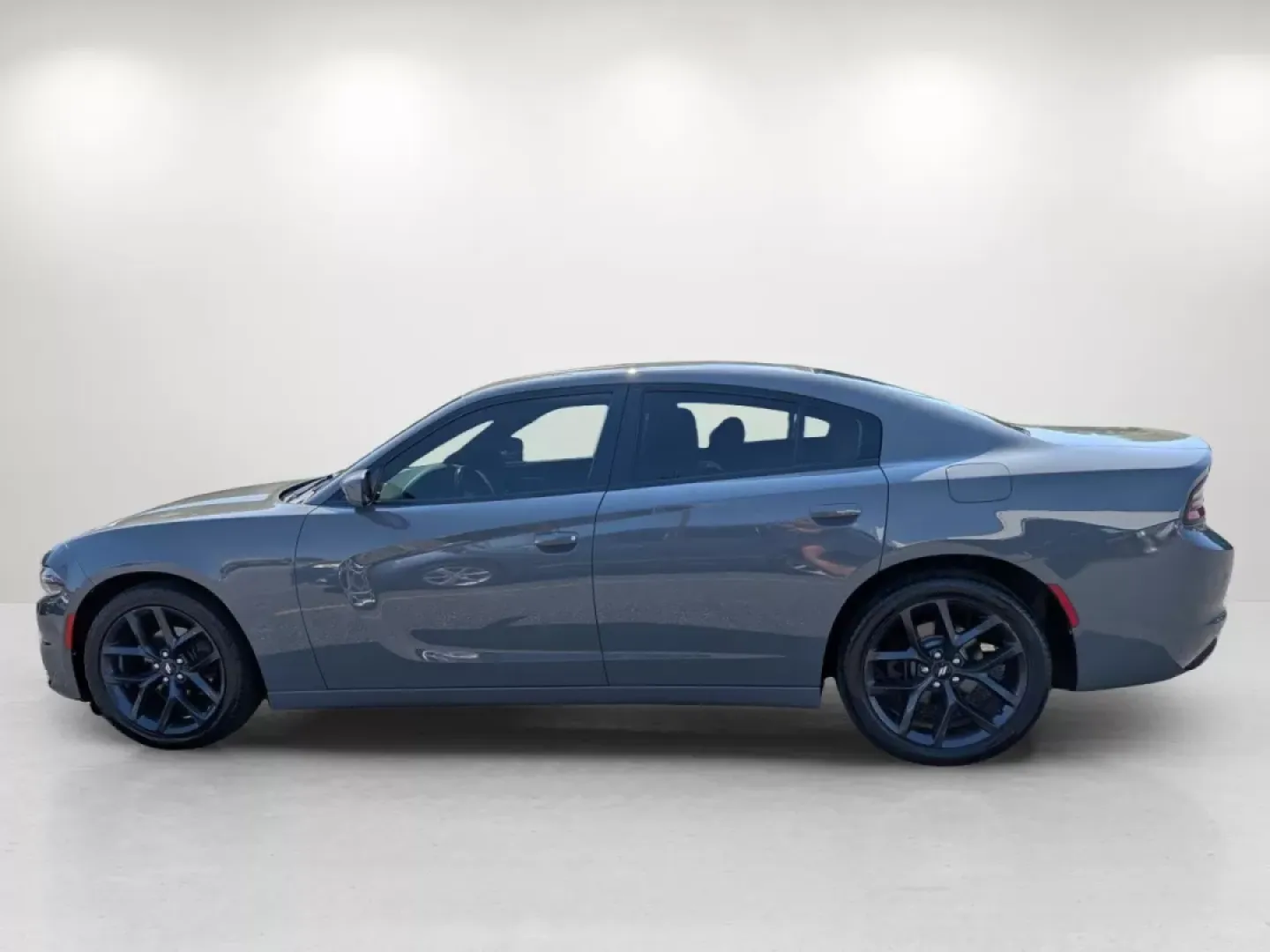 2019 /Black Dodge Charger SXT (2C3CDXBG9KH) with an Other engine, located at 1430 Gateway Drive, Opelika, AL, 36801, (334) 239-0944, 32.637871, -85.409790 - **Unleash Your Weekend Adventures with the 2019 Dodge Charger SXT!**<br /> <br /> Are you ready to elevate your driving experience? At Gils Auto in Phenix City, AL, we proudly present the 2019 Dodge Charger SXT, perfect for those who crave excitement and style. Whether you're commuting to work, runn - Photo#7