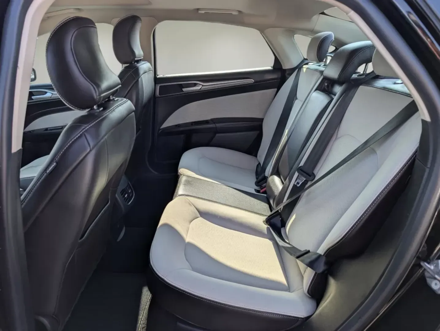 2019 Ford Fusion SE (3FA6P0HD1KR) with an Other engine, located at 804 22nd Ave, Phenix City, AL, 36870, (334) 297-1860, 32.484749, -85.024475 - **Experience Freedom on the Road with the 2019 Ford Fusion SE Perfect for Every Journey!**<br /> <br /> Are you searching for a versatile sedan that fits seamlessly into your busy lifestyle? Look no further than the 2019 Ford Fusion SE, now available at Gils Auto in Phenix City, AL. This stylish ve - Photo#10