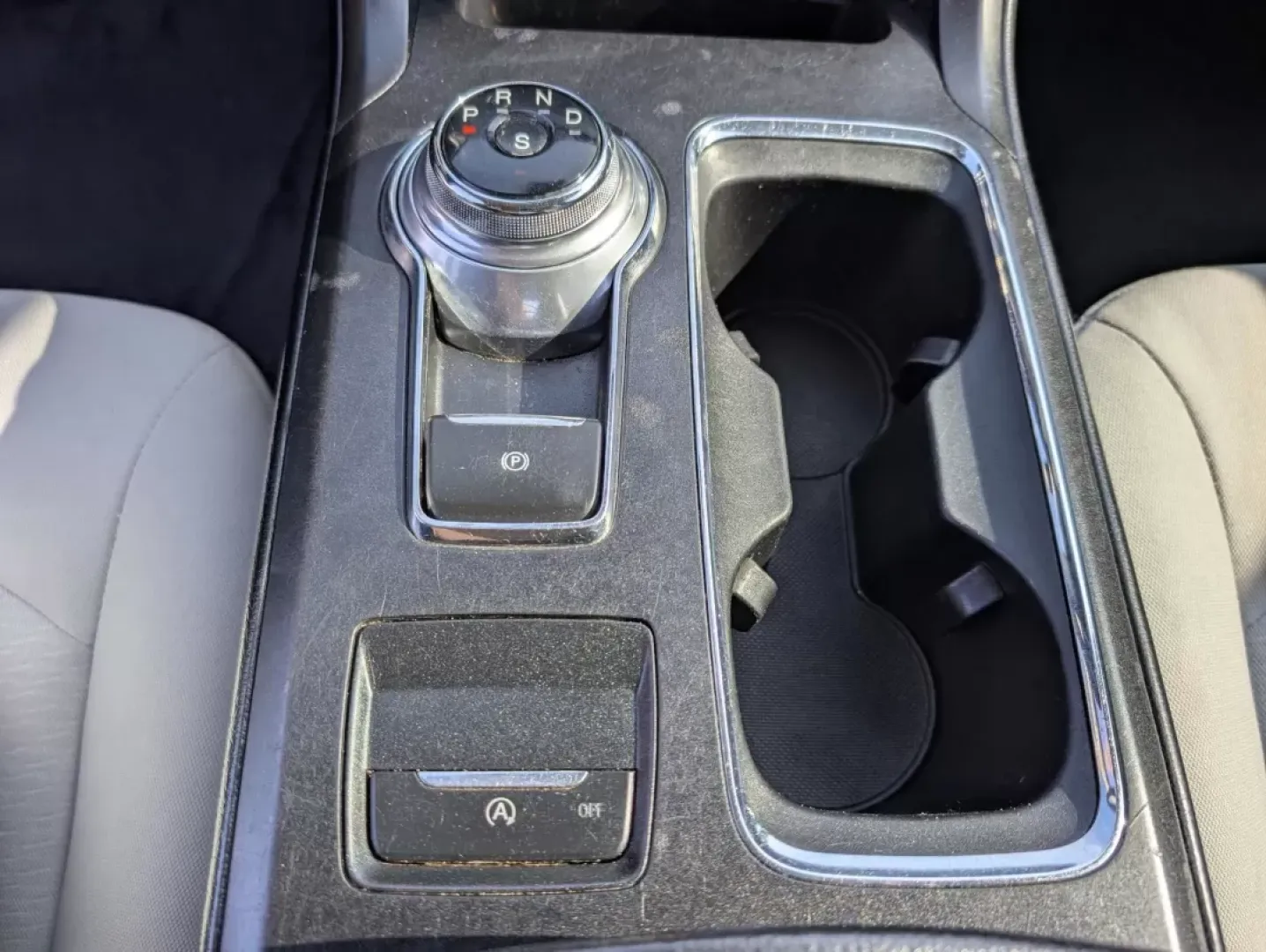 2019 Ford Fusion SE (3FA6P0HD1KR) with an Other engine, located at 804 22nd Ave, Phenix City, AL, 36870, (334) 297-1860, 32.484749, -85.024475 - **Experience Freedom on the Road with the 2019 Ford Fusion SE Perfect for Every Journey!**<br /> <br /> Are you searching for a versatile sedan that fits seamlessly into your busy lifestyle? Look no further than the 2019 Ford Fusion SE, now available at Gils Auto in Phenix City, AL. This stylish ve - Photo#12