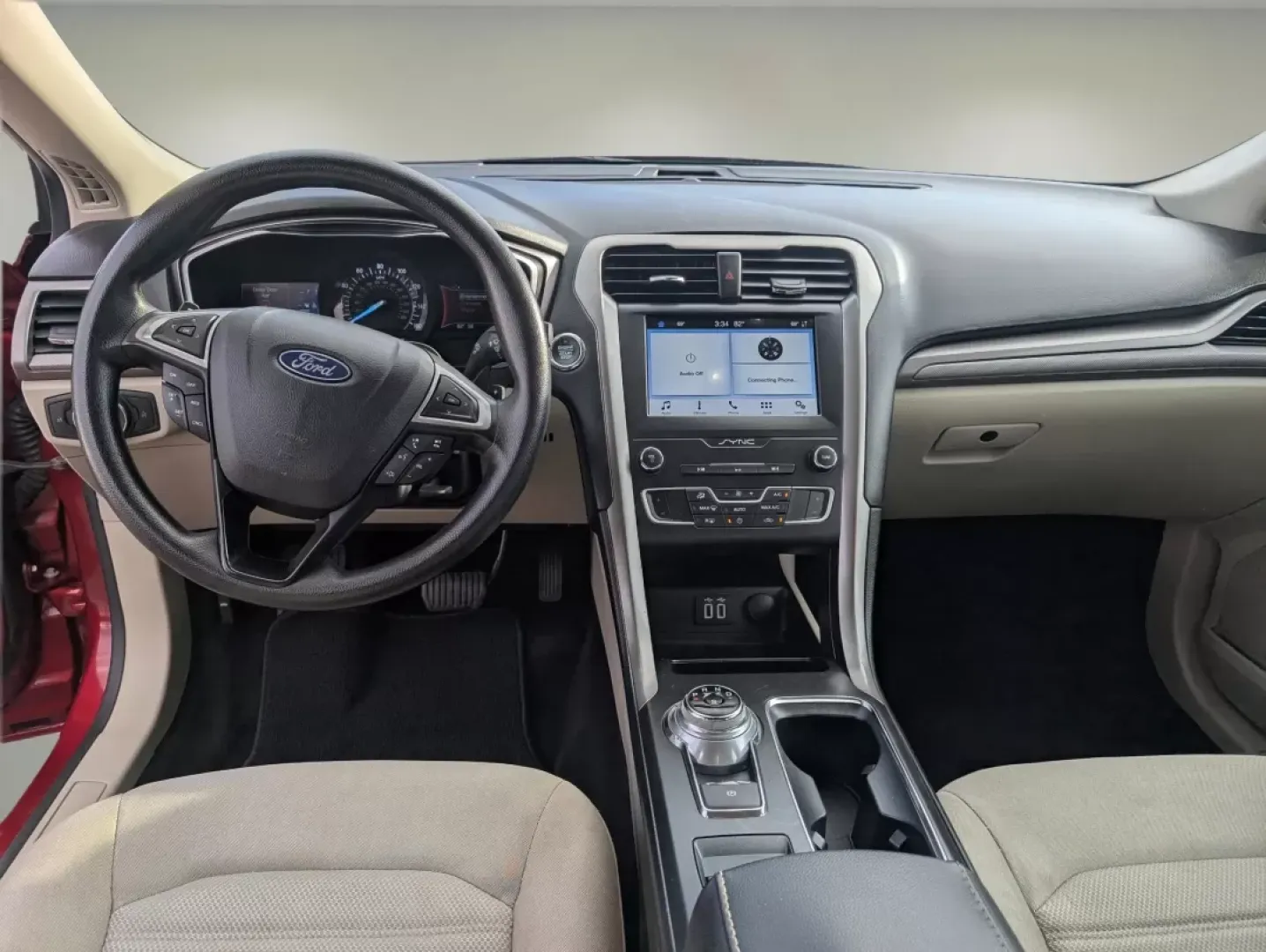 2019 Ford Fusion SE (3FA6P0HD6KR) with an Other engine, located at 5115 14th Ave., Columbus, GA, 31904, (706) 323-0345, 32.511494, -84.971046 - **Discover Your Next Adventure with the 2019 Ford Fusion SE at Gils Auto, Phenix City!**<br /> <br /> Are you searching for the perfect sedan that seamlessly combines style, comfort, and reliability? The 2019 Ford Fusion SE is your ideal companion for both daily commutes and weekend getaways. Whethe - Photo#11