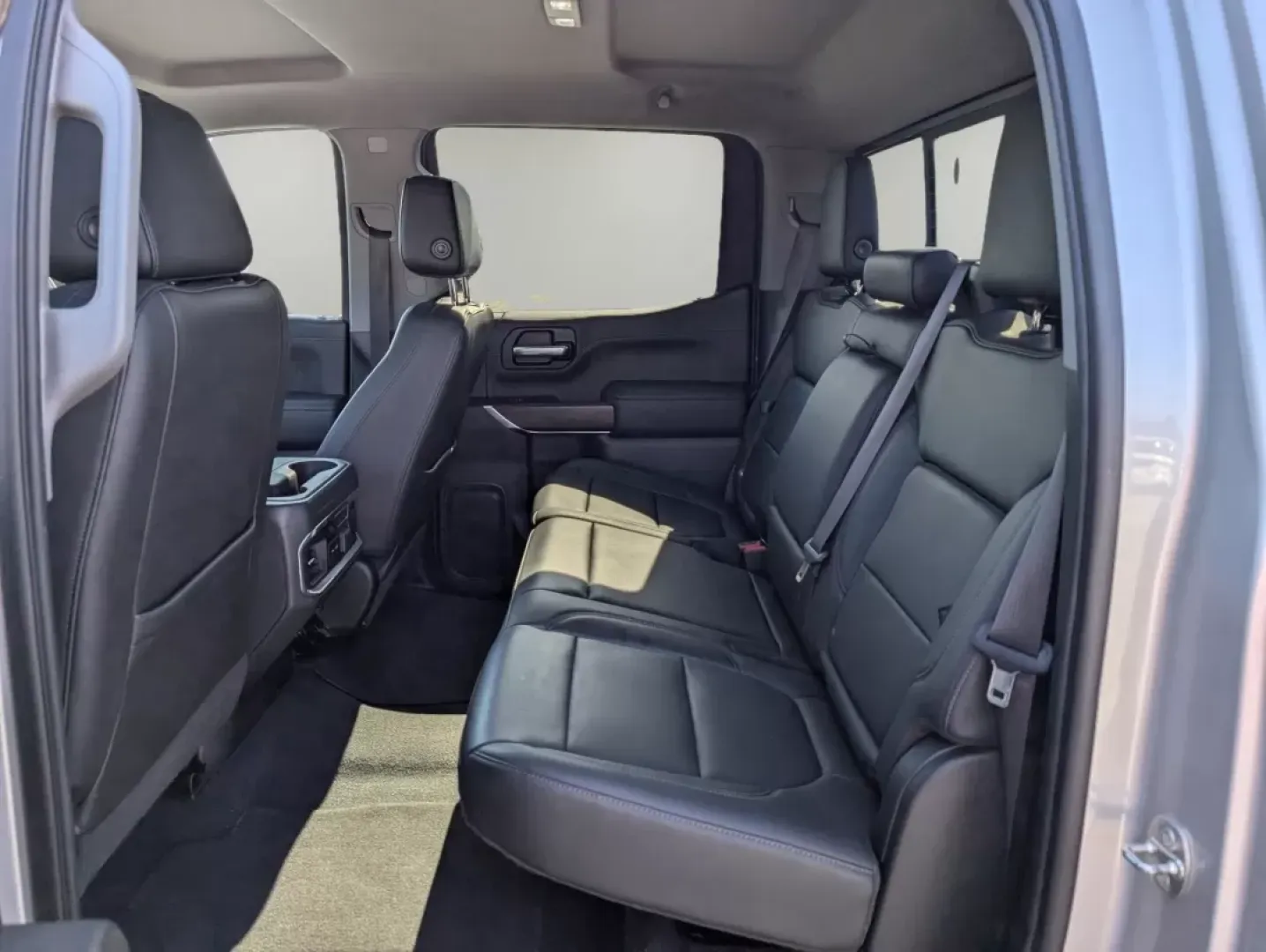 2019 /Jet Black GMC Sierra 1500 SLT (3GTU9DED8KG) with an Other engine, located at 1430 Gateway Drive, Opelika, AL, 36801, (334) 239-0944, 32.637871, -85.409790 - **Unleash Adventure with the 2019 GMC Sierra 1500 SLT Your Perfect Companion for Every Journey!**<br /> <br /> Are you ready to elevate your driving experience? The 2019 GMC Sierra 1500 SLT is more than just a vehicle; it's an invitation to adventure, ideal for those who crave the open road and the - Photo#10