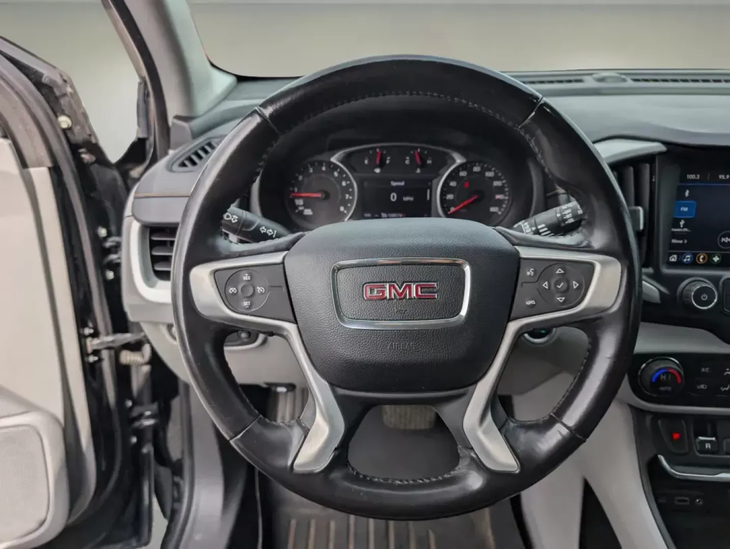 2019 /Medium Ash Gray/Jet Black GMC Terrain SLT (3GKALPEX4KL) with an Turbocharged Gas/E15 I4 2.0L/122 engine, 9-Speed Automatic transmission, located at 5115 14th Ave., Columbus, GA, 31904, (706) 323-0345, 32.511494, -84.971046 - 2019 GMC Terrain SLT - Photo#15