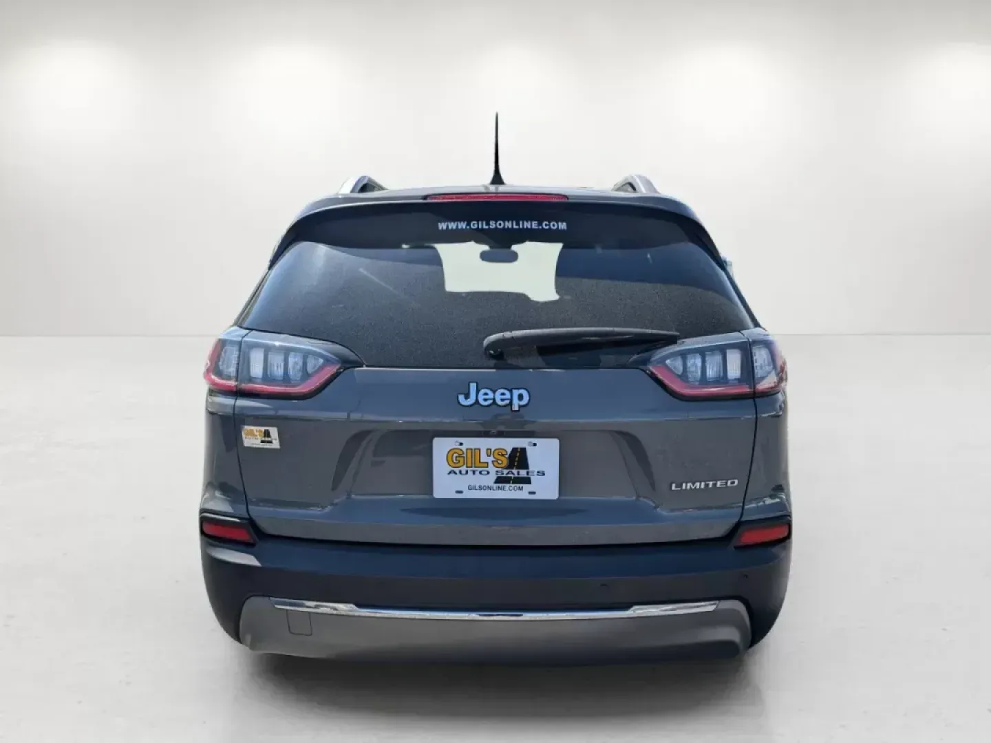 2019 /Black Jeep Cherokee Limited (1C4PJLDB2KD) with an Regular Unleaded I-4 2.4 L/144 engine, 9-Speed Automatic w/OD transmission, located at 5115 14th Ave., Columbus, GA, 31904, (706) 323-0345, 32.511494, -84.971046 - **Explore Your Next Adventure with the 2019 Jeep Cherokee Limited at Gils Auto - Columbus!**<br /> <br /> Are you ready to embrace a lifestyle of adventure and exploration? Whether you're a growing family seeking a reliable vehicle for school runs, a commuter tackling the daily grind, or a weekend w - Photo#6