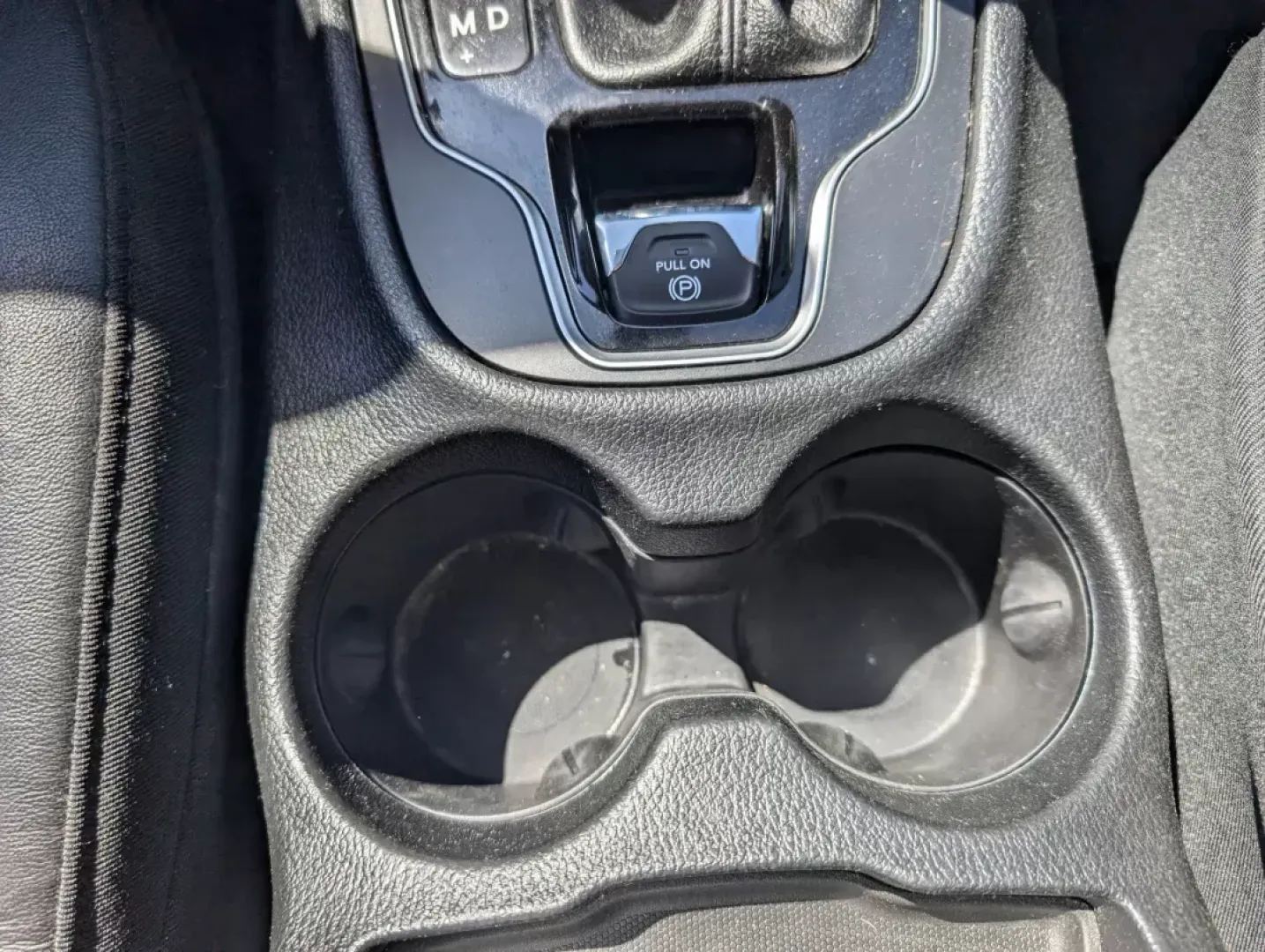 2019 /Black Jeep Cherokee Limited (1C4PJLDB2KD) with an Regular Unleaded I-4 2.4 L/144 engine, 9-Speed Automatic w/OD transmission, located at 5115 14th Ave., Columbus, GA, 31904, (706) 323-0345, 32.511494, -84.971046 - **Explore Your Next Adventure with the 2019 Jeep Cherokee Limited at Gils Auto - Columbus!**<br /> <br /> Are you ready to embrace a lifestyle of adventure and exploration? Whether you're a growing family seeking a reliable vehicle for school runs, a commuter tackling the daily grind, or a weekend w - Photo#13