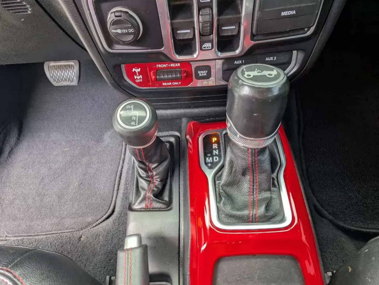 2019 Mojito! Clearcoat /Black Jeep Wrangler Rubicon (1C4HJXFG5KW) with an Other engine, located at 804 22nd Ave, Phenix City, AL, 36870, (334) 297-1860, 32.484749, -85.024475 - **Unleash Adventure with the 2019 Jeep Wrangler Rubicon Perfect for Your Next Journey!**<br /> <br /> Are you ready to elevate your driving experience? The 2019 Jeep Wrangler Rubicon is built for those who crave adventure, making it the ideal companion for weekend excursions, family road trips, or - Photo#14