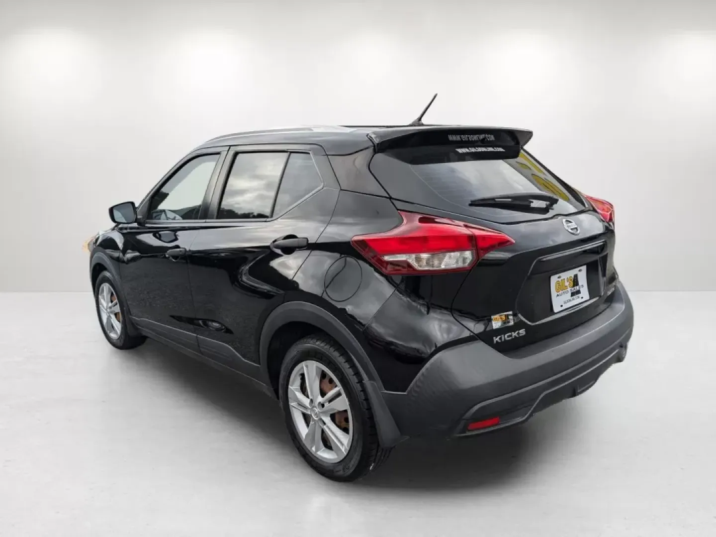 2019 /Charcoal Nissan Kicks S (3N1CP5CU7KL) with an Other engine, located at 804 22nd Ave, Phenix City, AL, 36870, (334) 297-1860, 32.484749, -85.024475 - **Elevate Your Adventures with the 2019 Nissan Kicks at Gils Auto!**<br /> <br /> Are you in search of the perfect vehicle to boost your lifestyle? Whether you're a growing family needing reliable transportation, a commuter looking for efficiency, or an adventure seeker ready for weekend getaways, t - Photo#6