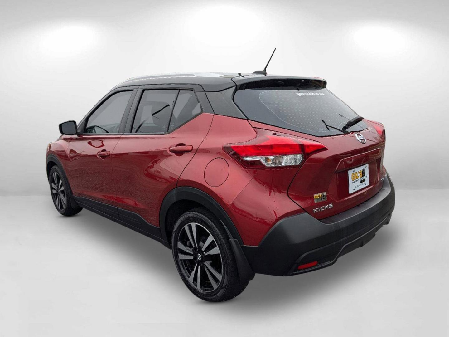 2019 /Charcoal Nissan Kicks SV (3N1CP5CU4KL) with an Regular Unleaded I-4 1.6 L/98 engine, 1-Speed CVT w/OD transmission, located at 5115 14th Ave., Columbus, GA, 31904, (706) 323-0345, 32.511494, -84.971046 - 2019 Nissan Kicks SV - Photo#6