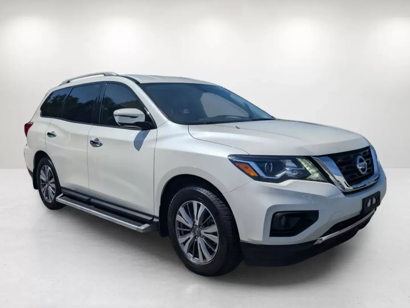 2019 /Almond Nissan Pathfinder SL (5N1DR2MN1KC) with an Other engine, located at 7000 Northlake Connector, Columbus, GA, 31904, (706) 987-8085, 32.524975, -84.978134 - **Discover Your Next Adventure with the 2019 Nissan Pathfinder SL at Gils Auto in Phenix City, AL!**<br /> <br /> Are you ready to elevate your family's travel experience? The 2019 Nissan Pathfinder SL is the perfect companion for family road trips, weekend adventures, or daily commutes. With spacio - Photo#2