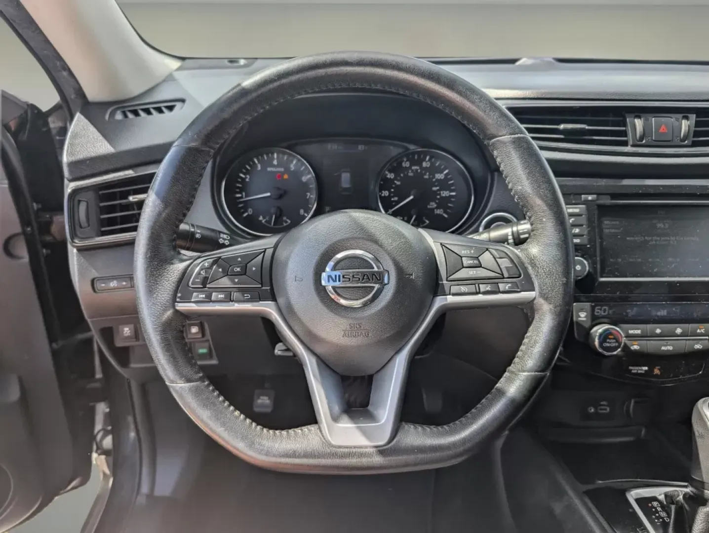 2019 /Charcoal Nissan Rogue SV (KNMAT2MT2KP) with an Other engine, located at 3959 U.S. 80 W, Phenix City, AL, 36870, (334) 297-4885, 32.469296, -85.135185 - Are you ready to elevate your daily commute or embark on your next weekend adventure? Look no further than this stunning 2019 Nissan Rogue SV, available now at Gils Auto in Phenix City, AL! With its versatile design and impressive features, this SUV is perfect for growing families, budget-conscious - Photo#16