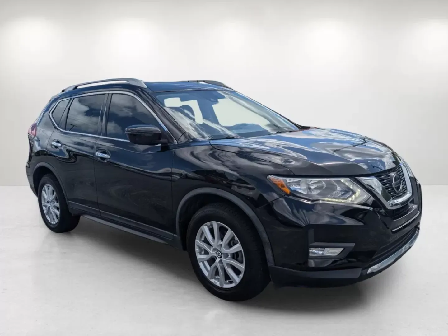 2019 /Charcoal Nissan Rogue SV (KNMAT2MT2KP) with an Other engine, located at 521 Old Farm Lane Rd, Prattville, AL, 36066, (334) 325-1505, 32.482460, -86.416367 - Are you ready to elevate your daily commute or embark on your next weekend adventure? Look no further than this stunning 2019 Nissan Rogue SV, available now at Gils Auto in Phenix City, AL! With its versatile design and impressive features, this SUV is perfect for growing families, budget-conscious - Photo#2