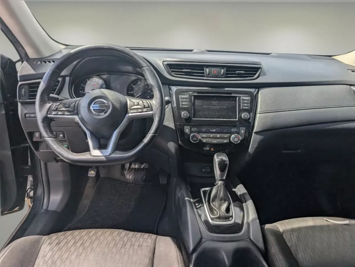 2019 /Charcoal Nissan Rogue SV (KNMAT2MT2KP) with an Other engine, located at 521 Old Farm Lane Rd, Prattville, AL, 36066, (334) 325-1505, 32.482460, -86.416367 - Are you ready to elevate your daily commute or embark on your next weekend adventure? Look no further than this stunning 2019 Nissan Rogue SV, available now at Gils Auto in Phenix City, AL! With its versatile design and impressive features, this SUV is perfect for growing families, budget-conscious - Photo#11