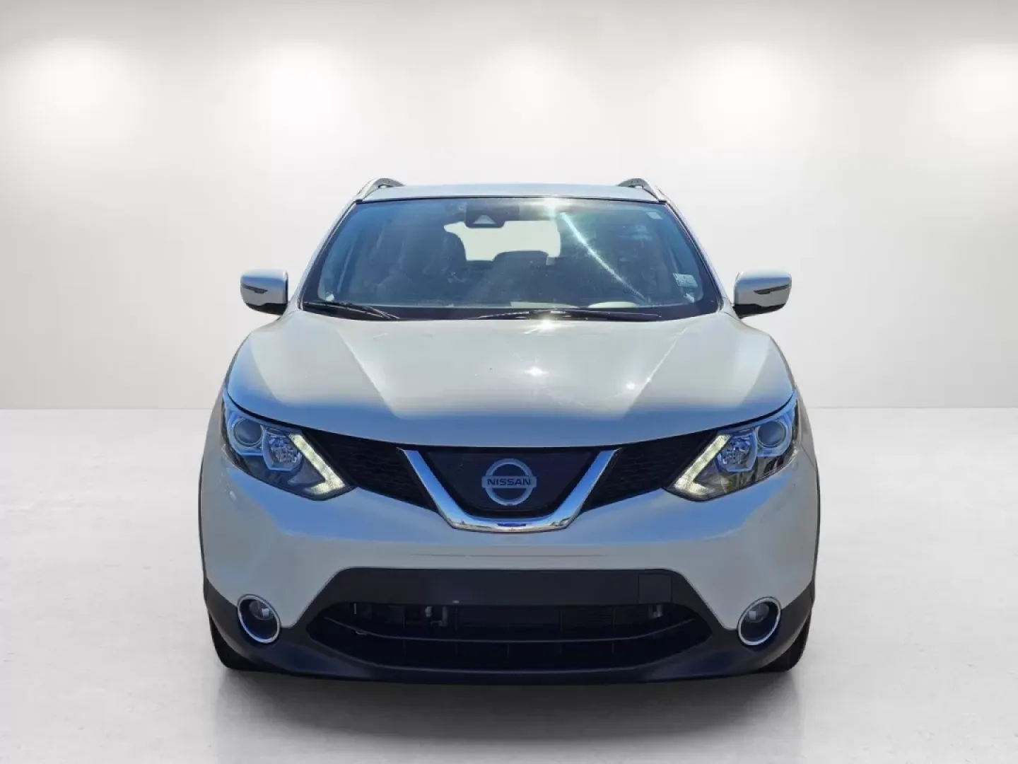 2019 /Light Gray Nissan Rogue SV (JN1BJ1CP6KW) with an Other engine, located at 521 Old Farm Lane Rd, Prattville, AL, 36066, (334) 325-1505, 32.482460, -86.416367 - Explore new horizons and elevate your daily adventures with the 2019 Nissan Rogue SV, a perfect blend of comfort, safety, and style, available now at Gils Auto in Prattville, Alabama. Whether you're commuting to work, running errands around the bustling downtown Prattville, or taking the family on a - Photo#2