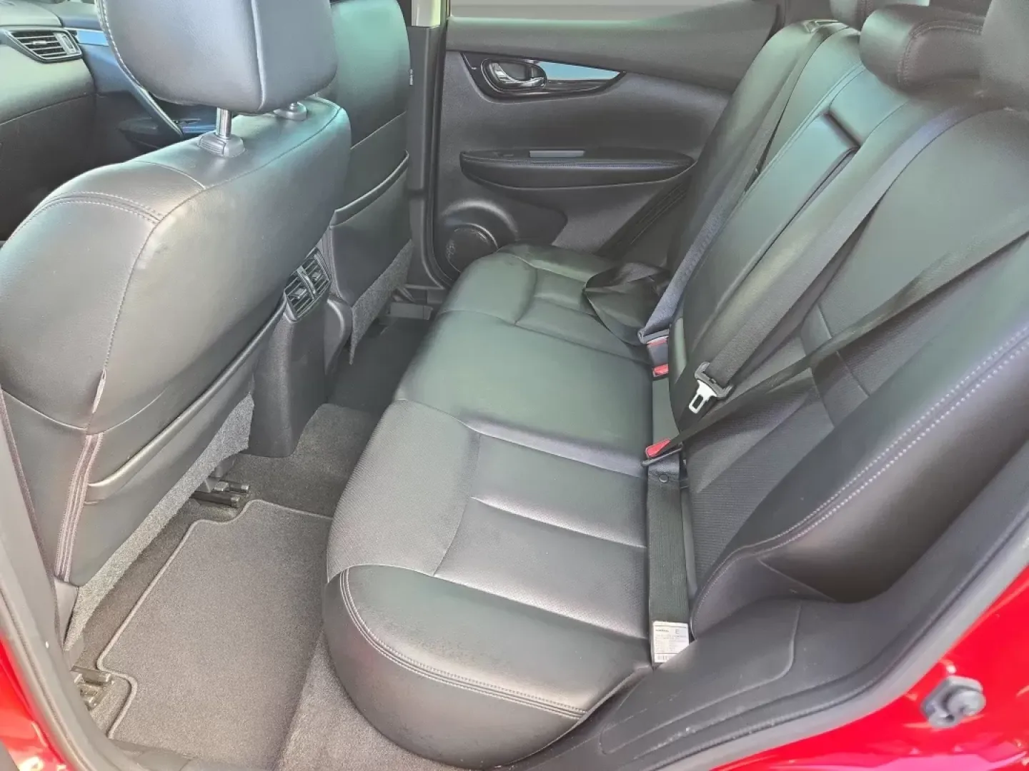 2019 /Charcoal Nissan Rogue SL (JN1BJ1CPXKW) with an Other engine, located at 521 Old Farm Lane Rd, Prattville, AL, 36066, (334) 325-1505, 32.482460, -86.416367 - **Explore Adventure with the 2019 Nissan Rogue SL at Gils Auto - Perfect for Your Active Lifestyle!**<br /> <br /> Are you ready to elevate your driving experience? The 2019 Nissan Rogue SL is here to redefine your daily commute, weekend getaways, and family adventures. This versatile SUV combines s - Photo#13