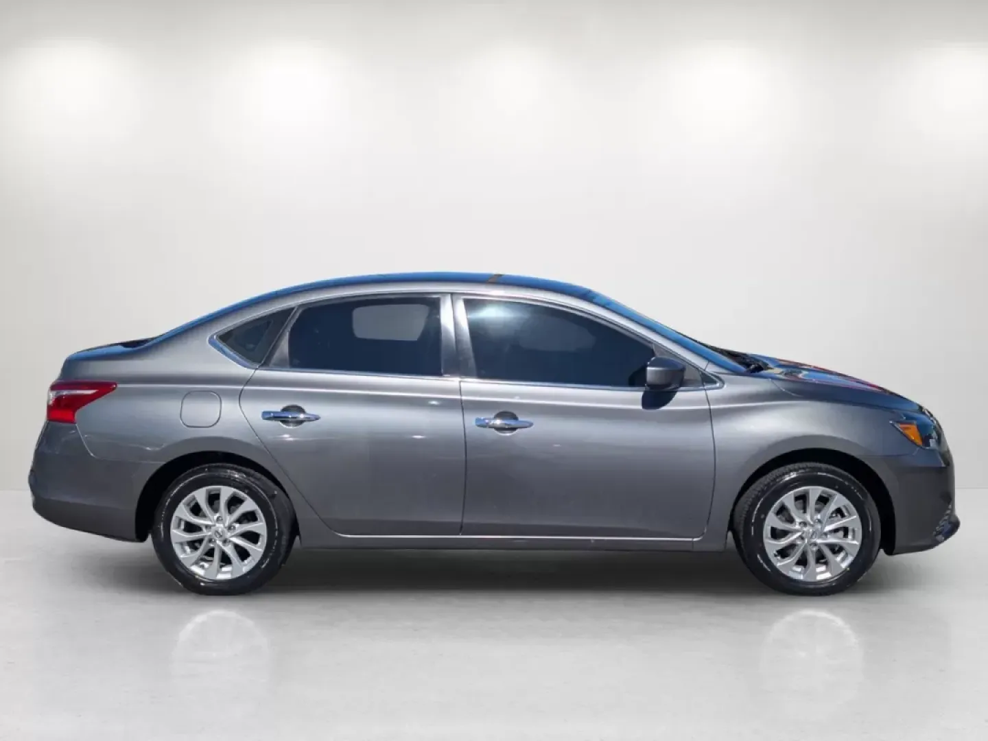 2019 /Charcoal Nissan Sentra SV (3N1AB7AP6KY) with an Other engine, located at 521 Old Farm Lane Rd, Prattville, AL, 36066, (334) 325-1505, 32.482460, -86.416367 - ### Discover Your Ideal Commuter Companion: 2019 Nissan Sentra SV at Gils Auto - Phenix City<br /> <br /> Are you on the lookout for a reliable, stylish vehicle to enhance your daily commute? The 2019 Nissan Sentra SV is the perfect solution for budget-conscious buyers and growing families alike. Wi - Photo#3