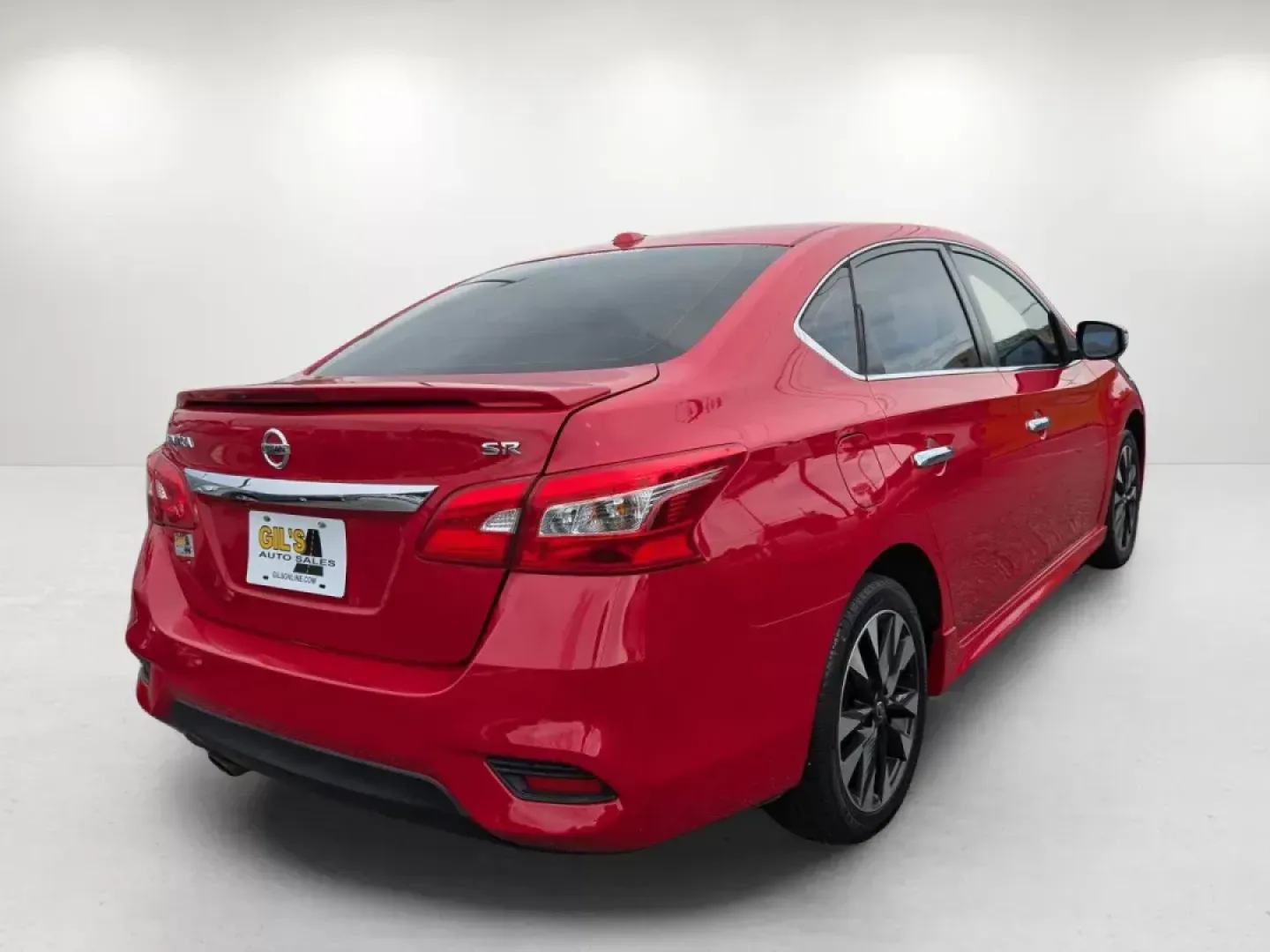2019 /Charcoal Nissan Sentra SR (3N1AB7AP1KY) with an Regular Unleaded I-4 1.8 L/110 engine, 1-Speed CVT w/OD transmission, located at 7000 Northlake Connector, Columbus, GA, 31904, (706) 987-8085, 32.524975, -84.978134 - **Drive Your Next Adventure with the 2019 Nissan Sentra SR Perfect for Your Busy Lifestyle!**<br /> <br /> Are you searching for a reliable, stylish vehicle that seamlessly adapts to your busy lifestyle? Look no further than the 2019 Nissan Sentra SR, available now at Gils Auto - Columbus #2! This - Photo#4