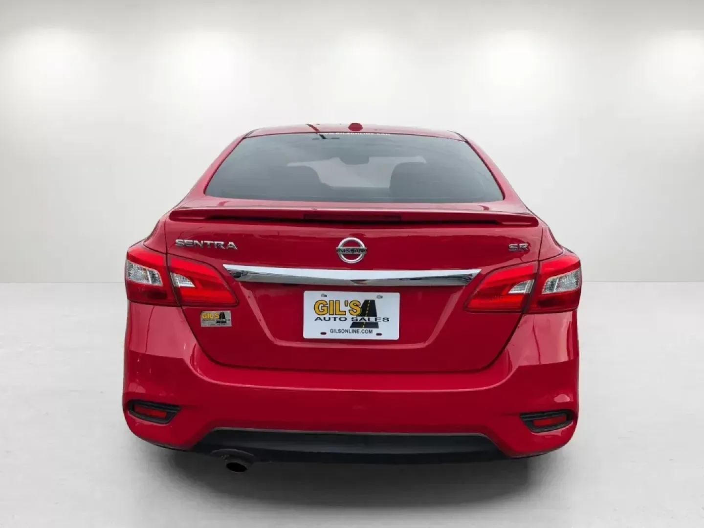 2019 /Charcoal Nissan Sentra SR (3N1AB7AP1KY) with an Regular Unleaded I-4 1.8 L/110 engine, 1-Speed CVT w/OD transmission, located at 7000 Northlake Connector, Columbus, GA, 31904, (706) 987-8085, 32.524975, -84.978134 - **Drive Your Next Adventure with the 2019 Nissan Sentra SR Perfect for Your Busy Lifestyle!**<br /> <br /> Are you searching for a reliable, stylish vehicle that seamlessly adapts to your busy lifestyle? Look no further than the 2019 Nissan Sentra SR, available now at Gils Auto - Columbus #2! This - Photo#5