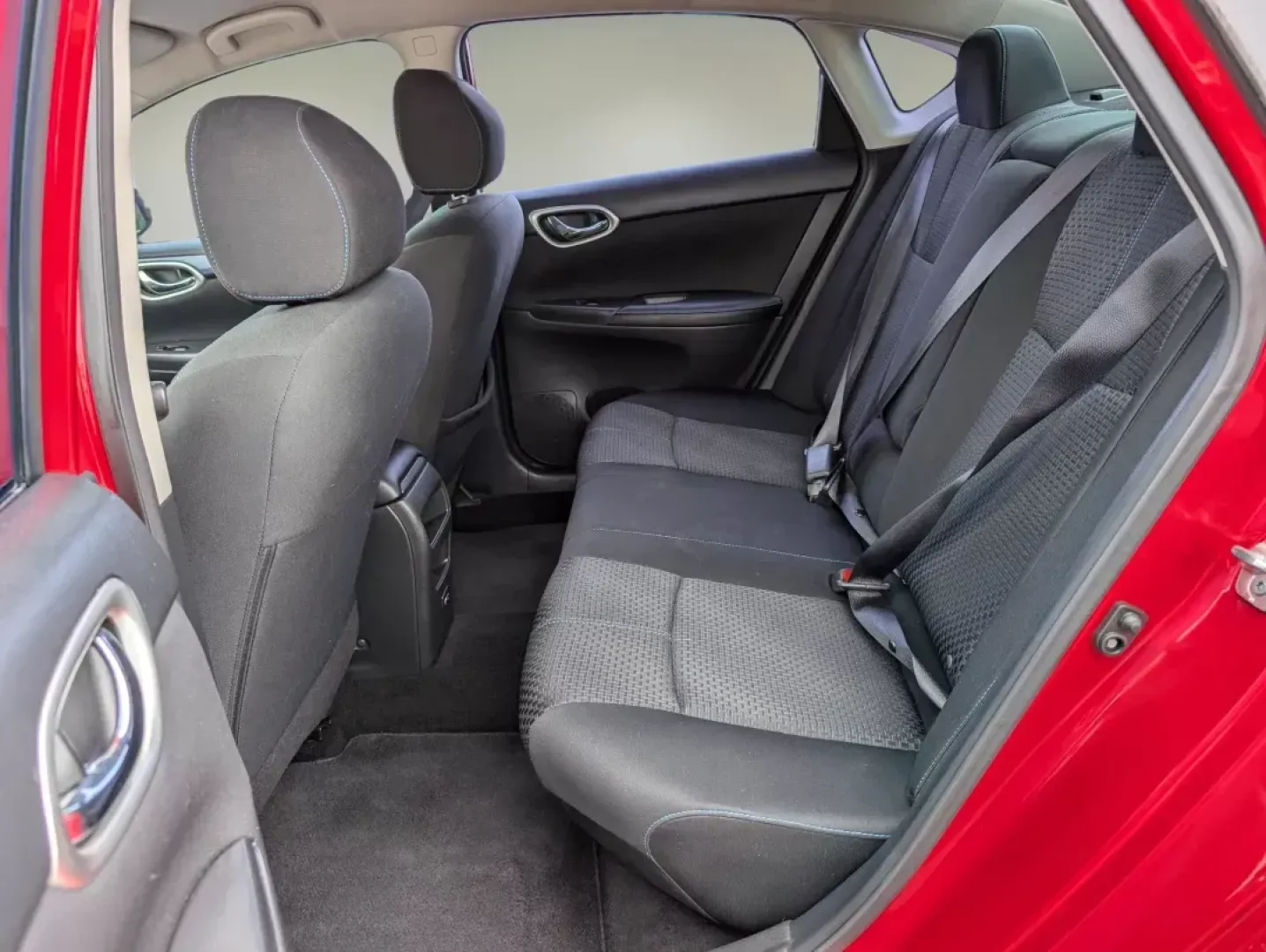 2019 /Charcoal Nissan Sentra SR (3N1AB7AP1KY) with an Regular Unleaded I-4 1.8 L/110 engine, 1-Speed CVT w/OD transmission, located at 7000 Northlake Connector, Columbus, GA, 31904, (706) 987-8085, 32.524975, -84.978134 - **Drive Your Next Adventure with the 2019 Nissan Sentra SR Perfect for Your Busy Lifestyle!**<br /> <br /> Are you searching for a reliable, stylish vehicle that seamlessly adapts to your busy lifestyle? Look no further than the 2019 Nissan Sentra SR, available now at Gils Auto - Columbus #2! This - Photo#10