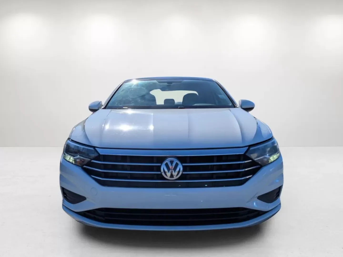 2019 Volkswagen Jetta R-Line (3VWC57BU5KM) with an Other engine, located at 3959 U.S. 80 W, Phenix City, AL, 36870, (334) 297-4885, 32.469296, -85.135185 - **Discover Adventure with the 2019 Volkswagen Jetta at Gils Auto in Phenix City, AL!**<br /> <br /> Are you ready to elevate your driving experience? Whether you're commuting to work, running errands, or embarking on weekend adventures, the 2019 Volkswagen Jetta is the perfect sedan to fit your life - Photo#2