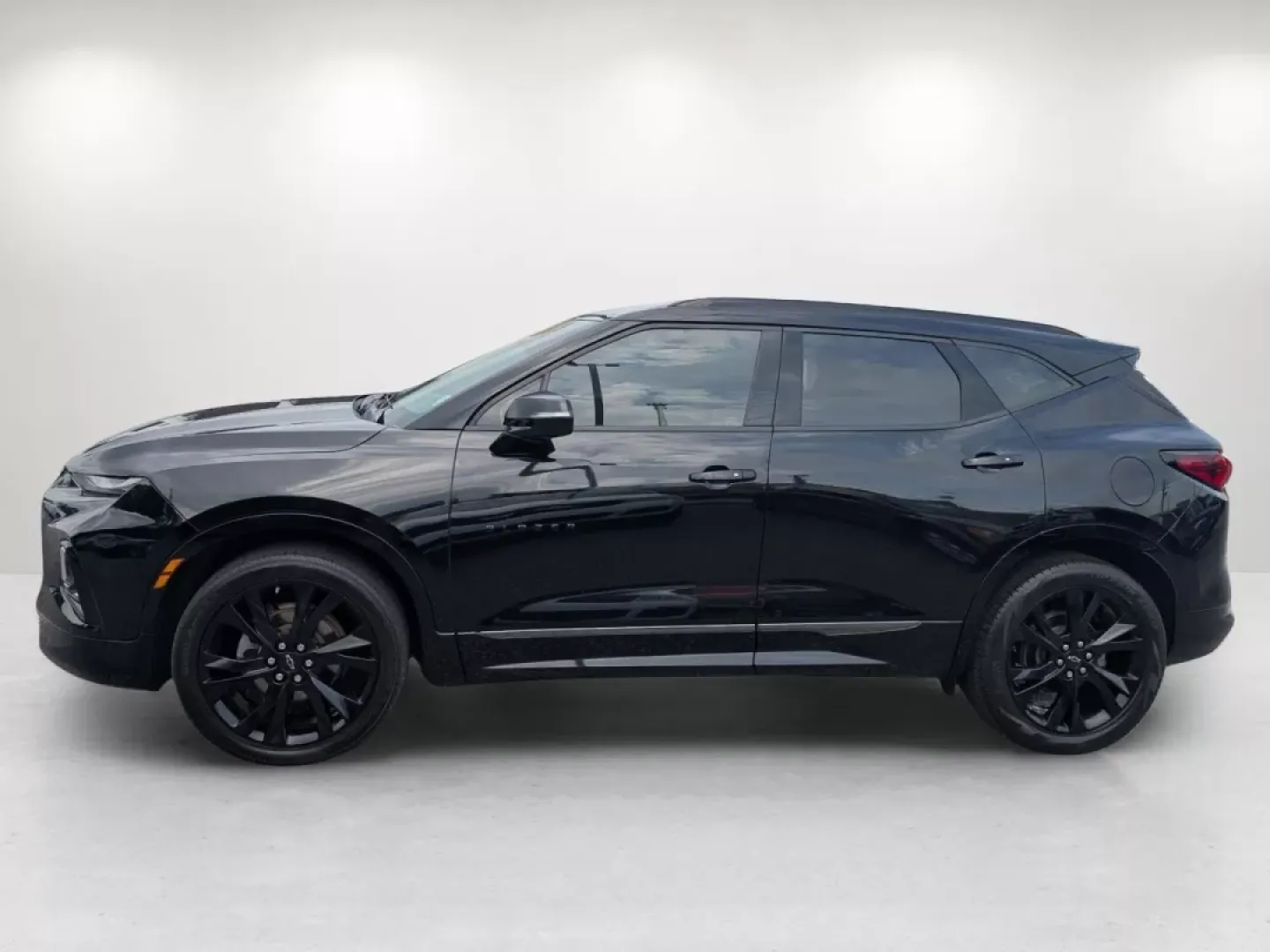 2020 /Jet Black Chevrolet Blazer RS (3GNKBERS2LS) with an Other engine, located at 1430 Gateway Drive, Opelika, AL, 36801, (334) 239-0944, 32.637871, -85.409790 - Discover the perfect blend of style, comfort, and functionality with this stunning 2020 Chevrolet Blazer RS, available now at Gils Auto in Phenix City, AL. Whether you're navigating daily commutes, embarking on weekend adventures, or accommodating a growing family, this SUV has everything you need t - Photo#7