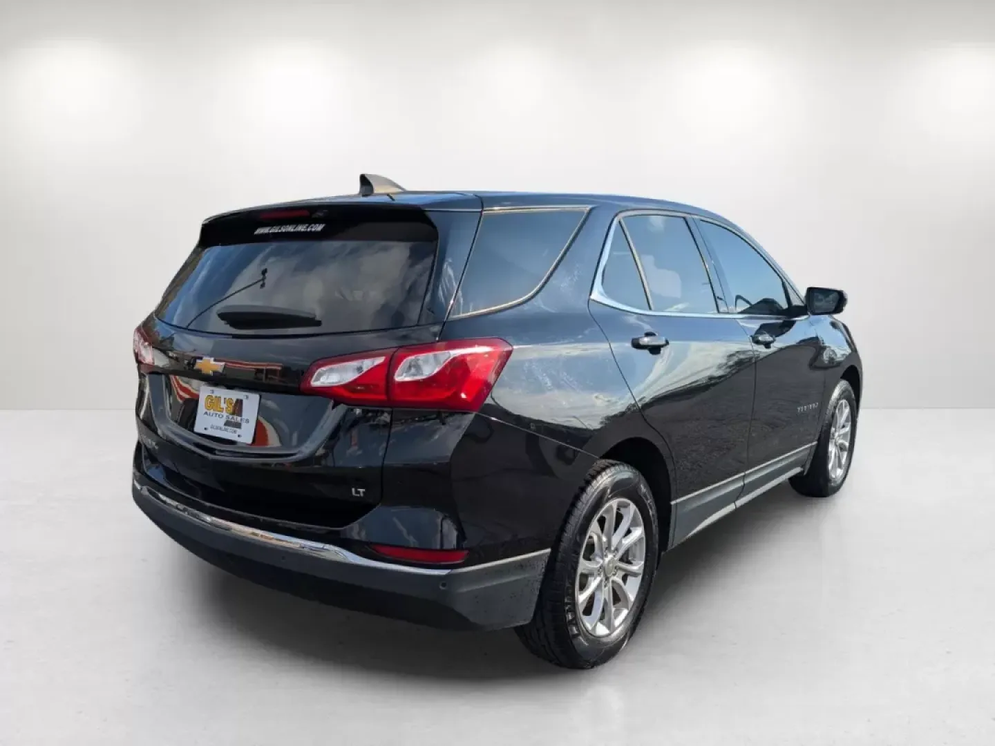 2020 /Jet Black Chevrolet Equinox LT (2GNAXKEV7L6) with an Other engine, located at 3959 U.S. 80 W, Phenix City, AL, 36870, (334) 297-4885, 32.469296, -85.135185 - Are you ready to elevate your driving experience? Imagine yourself and your family embarking on weekend adventures or navigating daily commutes in style and comfort. With the 2020 Chevrolet Equinox LT, you can do just that! This versatile SUV is perfect for growing families, budget-conscious buyers, - Photo#4