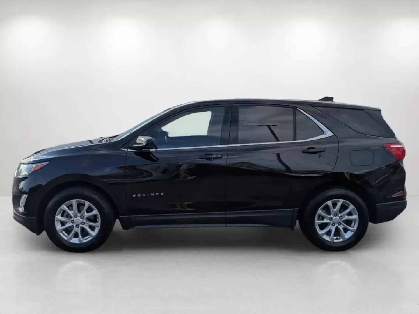 2020 /Jet Black Chevrolet Equinox LT (2GNAXKEV7L6) with an Other engine, located at 3959 U.S. 80 W, Phenix City, AL, 36870, (334) 297-4885, 32.469296, -85.135185 - Are you ready to elevate your driving experience? Imagine yourself and your family embarking on weekend adventures or navigating daily commutes in style and comfort. With the 2020 Chevrolet Equinox LT, you can do just that! This versatile SUV is perfect for growing families, budget-conscious buyers, - Photo#7