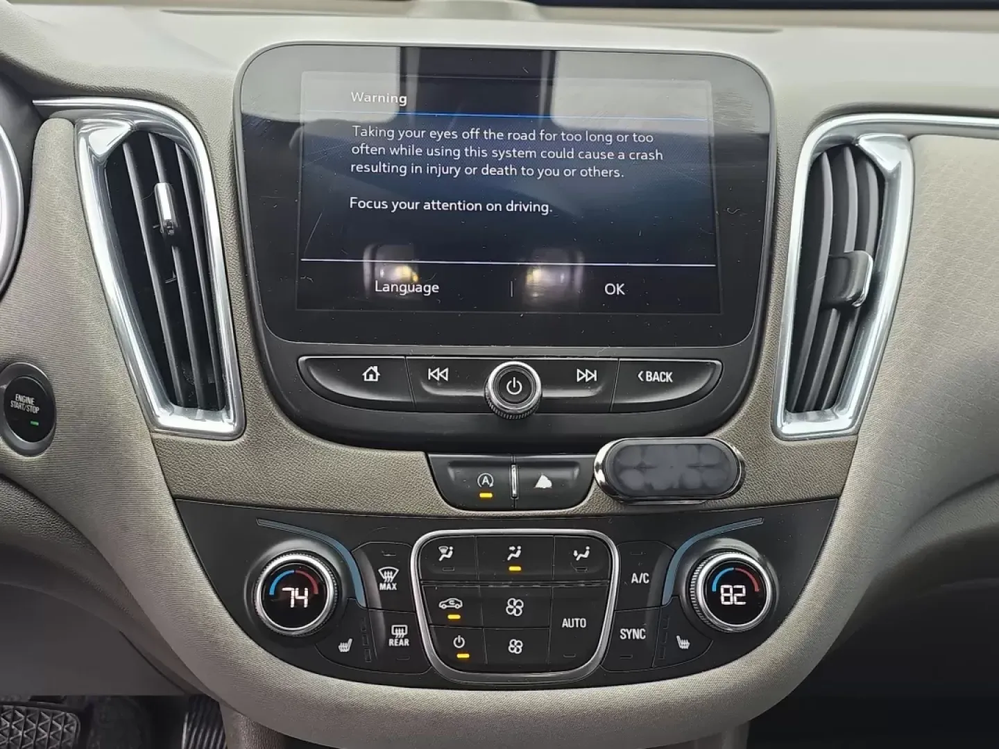 2020 /Dark Atmosphere/ Medium Ash Gray Chevrolet Malibu LT (1G1ZD5ST1LF) with an Other engine, located at 804 22nd Ave, Phenix City, AL, 36870, (334) 297-1860, 32.484749, -85.024475 - Discover the perfect blend of style, comfort, and practicality with the 2020 Chevrolet Malibu LT, now available at Gils Auto in Phenix City, AL. This sedan is not just a vehicle; it's a lifestyle upgrade-ideal for daily commuters and families alike. Whether you're navigating through busy city street - Photo#15