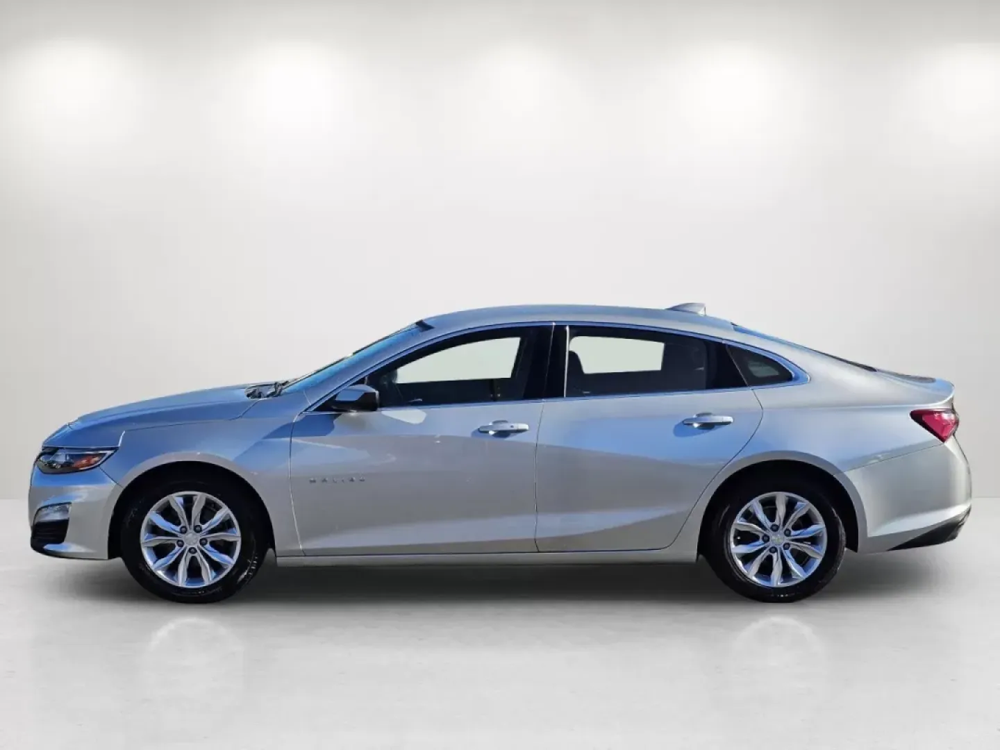 2020 /Jet Black Chevrolet Malibu LT (1G1ZD5ST2LF) with an Other engine, located at 5115 14th Ave., Columbus, GA, 31904, (706) 323-0345, 32.511494, -84.971046 - **Elevate Your Daily Commute with the 2020 Chevrolet Malibu LT Perfect for Every Adventure!**<br /> <br /> Are you tired of your daily commute? Looking for a reliable sedan that not only gets you from point A to B but also enhances your lifestyle? At Gils Auto in Phenix City, AL, we present the 202 - Photo#7