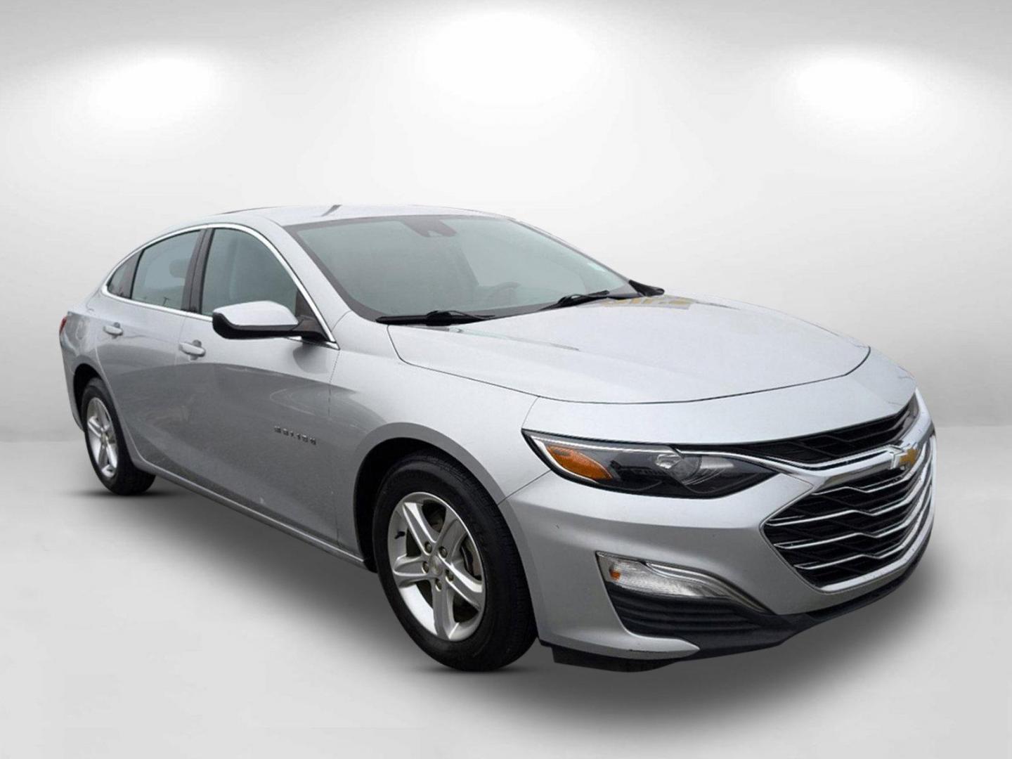 2020 /Dark Atmosphere/ Medium Ash Gray Chevrolet Malibu LS (1G1ZC5ST0LF) with an Turbocharged Gas I4 1.5L/91 engine, 1-Speed Automatic transmission, located at 3959 U.S. 80 W, Phenix City, AL, 36870, (334) 297-4885, 32.469296, -85.135185 - 2020 Chevrolet Malibu LS - Photo#2