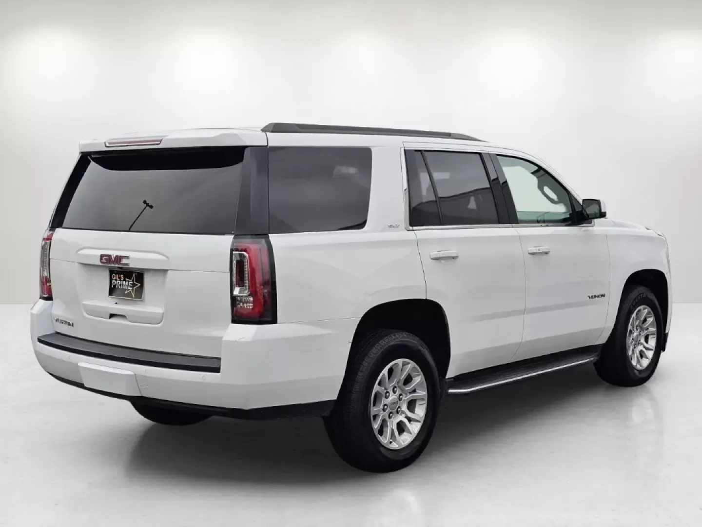 2020 /Jet Black GMC Yukon SLT (1GKS2BKCXLR) with an Other engine, located at 804 22nd Ave, Phenix City, AL, 36870, (334) 297-1860, 32.484749, -85.024475 - Embark on your next family adventure or tackle daily commutes with confidence in this stunning 2020 GMC Yukon SLT, now available at Gils Auto in Phenix City, AL. Whether you're shuttling kids to school, planning a weekend getaway, or simply need a reliable vehicle for your daily travels, this SUV is - Photo#4