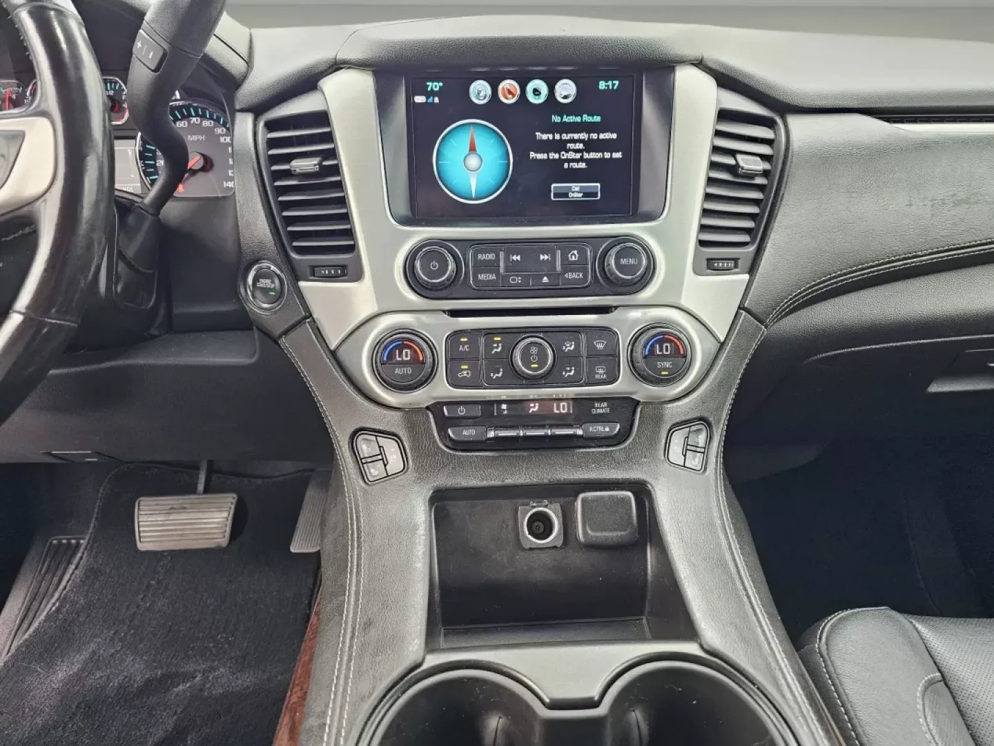 2020 /Jet Black GMC Yukon SLT (1GKS2BKCXLR) with an Other engine, located at 804 22nd Ave, Phenix City, AL, 36870, (334) 297-1860, 32.484749, -85.024475 - Embark on your next family adventure or tackle daily commutes with confidence in this stunning 2020 GMC Yukon SLT, now available at Gils Auto in Phenix City, AL. Whether you're shuttling kids to school, planning a weekend getaway, or simply need a reliable vehicle for your daily travels, this SUV is - Photo#11