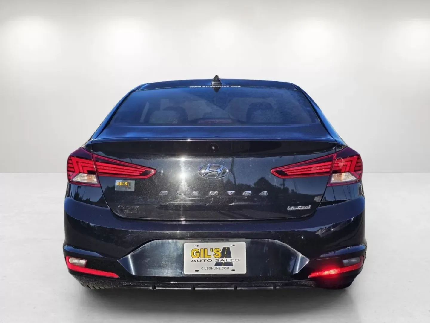 2020 /Gray Hyundai Elantra Limited (5NPD84LF5LH) with an Other engine, located at 1430 Gateway Drive, Opelika, AL, 36801, (334) 239-0944, 32.637871, -85.409790 - **Drive Your Future with the 2020 Hyundai Elantra Limited Perfect for Everyday Adventures!**<br /> <br /> Are you ready to elevate your daily commute or weekend getaway? Look no further than the stunning 2020 Hyundai Elantra Limited, now available at Gils Auto, your trusted Buy Here Pay Here dealer - Photo#5