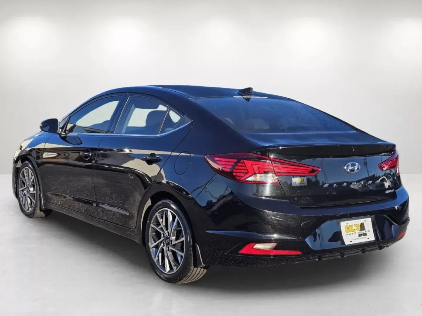2020 /Gray Hyundai Elantra Limited (5NPD84LF5LH) with an Other engine, located at 1430 Gateway Drive, Opelika, AL, 36801, (334) 239-0944, 32.637871, -85.409790 - **Drive Your Future with the 2020 Hyundai Elantra Limited Perfect for Everyday Adventures!**<br /> <br /> Are you ready to elevate your daily commute or weekend getaway? Look no further than the stunning 2020 Hyundai Elantra Limited, now available at Gils Auto, your trusted Buy Here Pay Here dealer - Photo#6