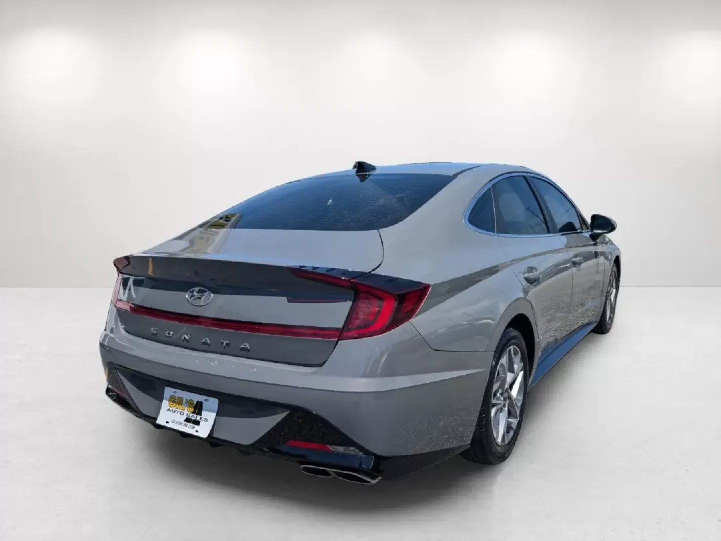 2020 /Dark Gray Hyundai Sonata SEL (5NPEL4JA3LH) with an Other engine, located at 521 Old Farm Lane Rd, Prattville, AL, 36066, (334) 325-1505, 32.482460, -86.416367 - **Discover a New Level of Comfort and Style with the 2020 Hyundai Sonata SEL at Gils Auto Opelika!**<br /> <br /> Are you in the market for a vehicle that perfectly balances style, performance, and safety? Look no further than the 2020 Hyundai Sonata SEL, now available at Gils Auto located at 1430 - Photo#4