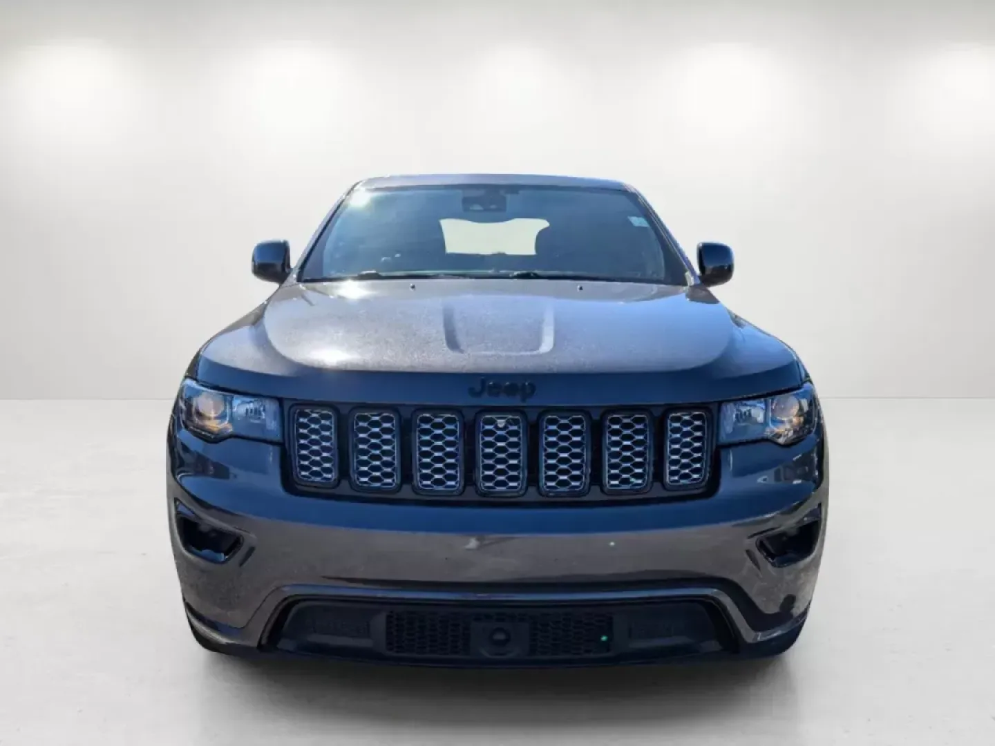 2020 /Black Jeep Grand Cherokee Altitude (1C4RJEAG5LC) with an Regular Unleaded V-6 3.6 L/220 engine, 8-Speed Automatic w/OD transmission, located at 7000 Northlake Connector, Columbus, GA, 31904, (706) 987-8085, 32.524975, -84.978134 - 2020 Jeep Grand Cherokee Altitude - Photo#1