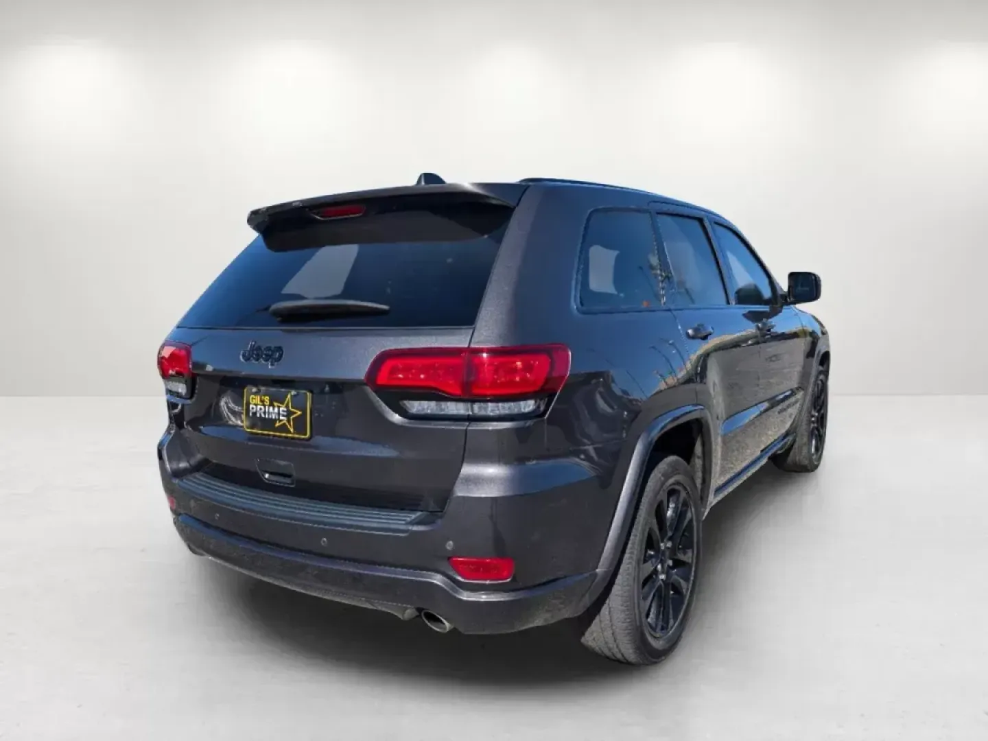 2020 /Black Jeep Grand Cherokee Altitude (1C4RJEAG5LC) with an Regular Unleaded V-6 3.6 L/220 engine, 8-Speed Automatic w/OD transmission, located at 7000 Northlake Connector, Columbus, GA, 31904, (706) 987-8085, 32.524975, -84.978134 - 2020 Jeep Grand Cherokee Altitude - Photo#4