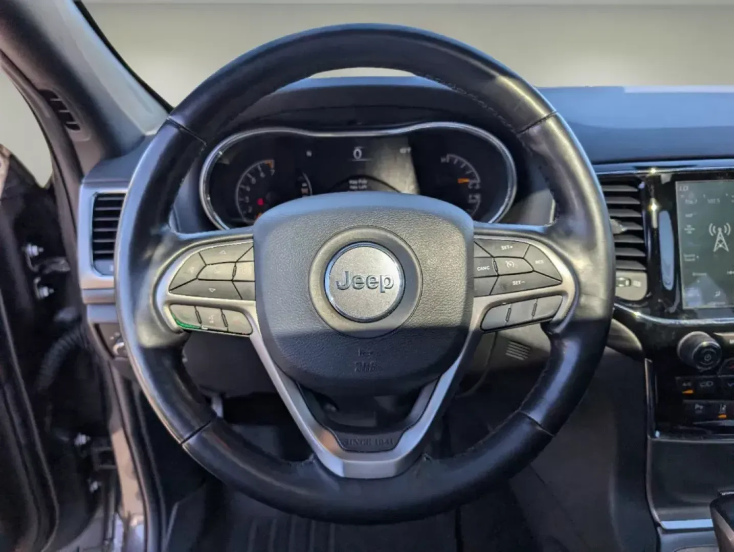 2020 /Black Jeep Grand Cherokee Altitude (1C4RJEAG5LC) with an Regular Unleaded V-6 3.6 L/220 engine, 8-Speed Automatic w/OD transmission, located at 7000 Northlake Connector, Columbus, GA, 31904, (706) 987-8085, 32.524975, -84.978134 - 2020 Jeep Grand Cherokee Altitude - Photo#14