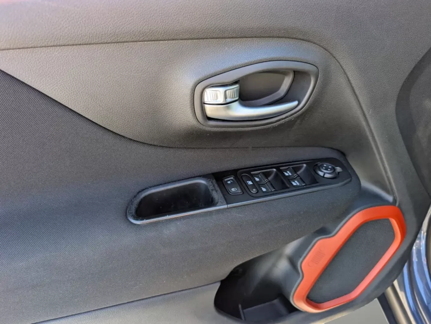 2020 /Black Jeep Renegade Upland (ZACNJBAB9LP) with an Other engine, located at 804 22nd Ave, Phenix City, AL, 36870, (334) 297-1860, 32.484749, -85.024475 - **Adventure Awaits with the 2020 Jeep Renegade Upland - Your Perfect Companion for Life's Journeys!**<br /> <br /> Are you ready to embark on exciting weekend adventures, or seeking a reliable vehicle for your daily commute? Look no further than the 2020 Jeep Renegade Upland, a versatile crossover t - Photo#8