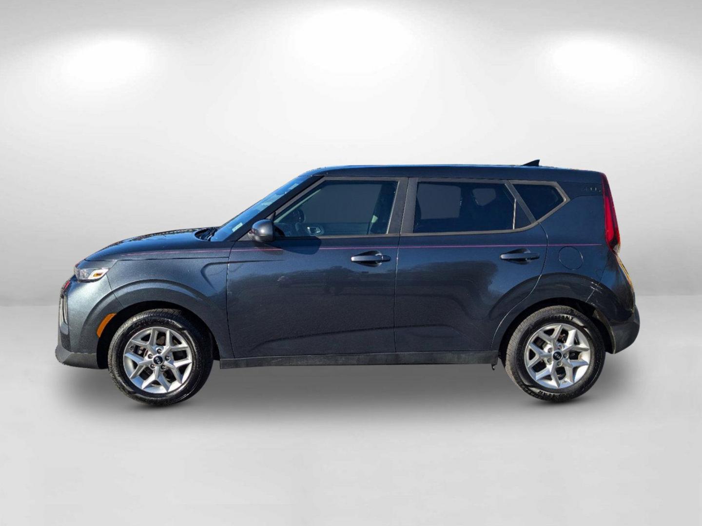 2020 /Black Kia Soul S (KNDJ23AU7L7) with an Regular Unleaded I-4 2.0 L/122 engine, 1-Speed CVT w/OD transmission, located at 804 22nd Ave, Phenix City, AL, 36870, (334) 297-1860, 32.484749, -85.024475 - 2020 Kia Soul S - Photo#7