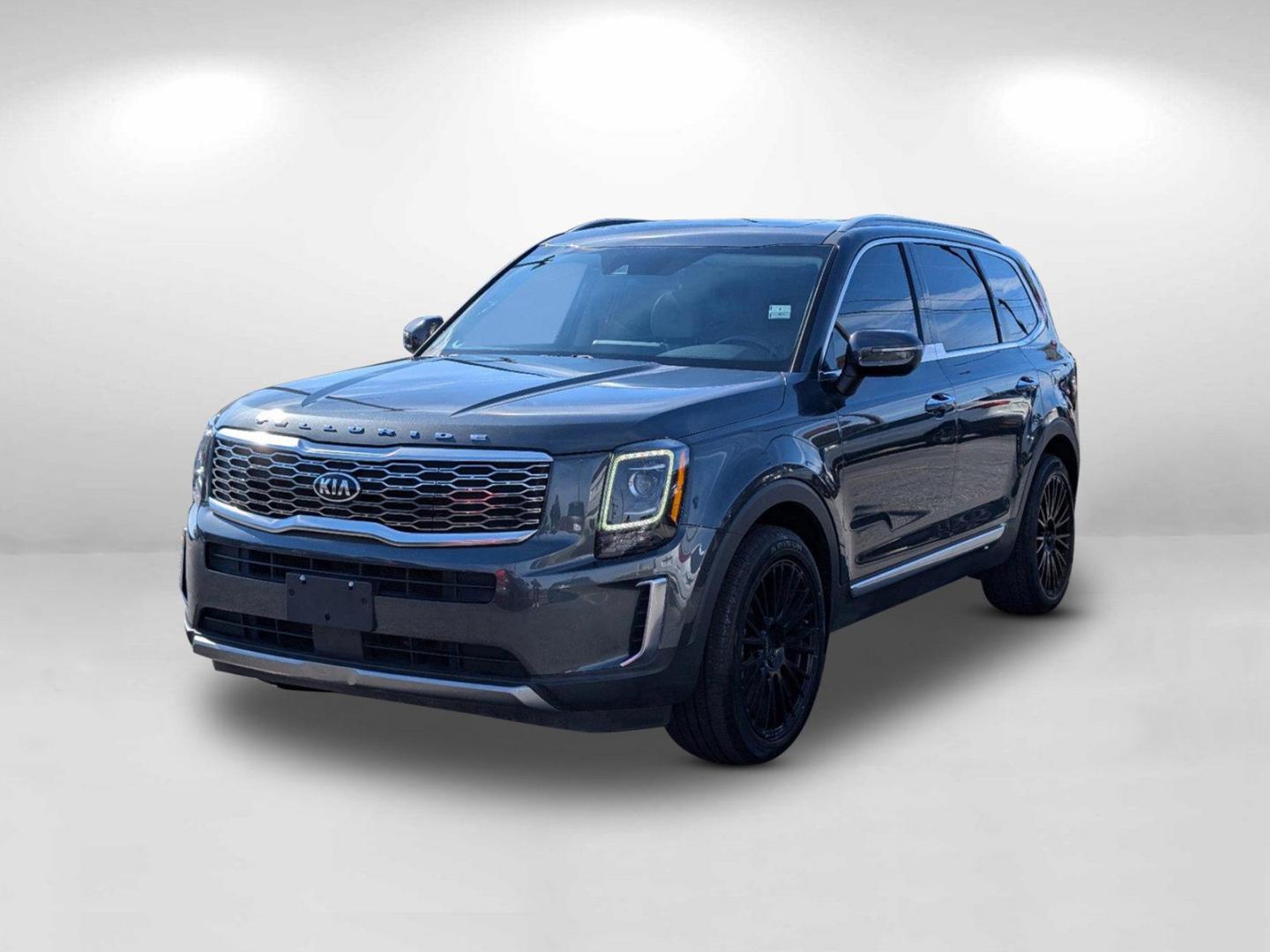 2020 /Gray Kia Telluride S (5XYP6DHC7LG) with an Regular Unleaded V-6 3.8 L/231 engine, 8-Speed Automatic w/OD transmission, located at 5115 14th Ave., Columbus, GA, 31904, (706) 323-0345, 32.511494, -84.971046 - 2020 Kia Telluride S - Photo#1