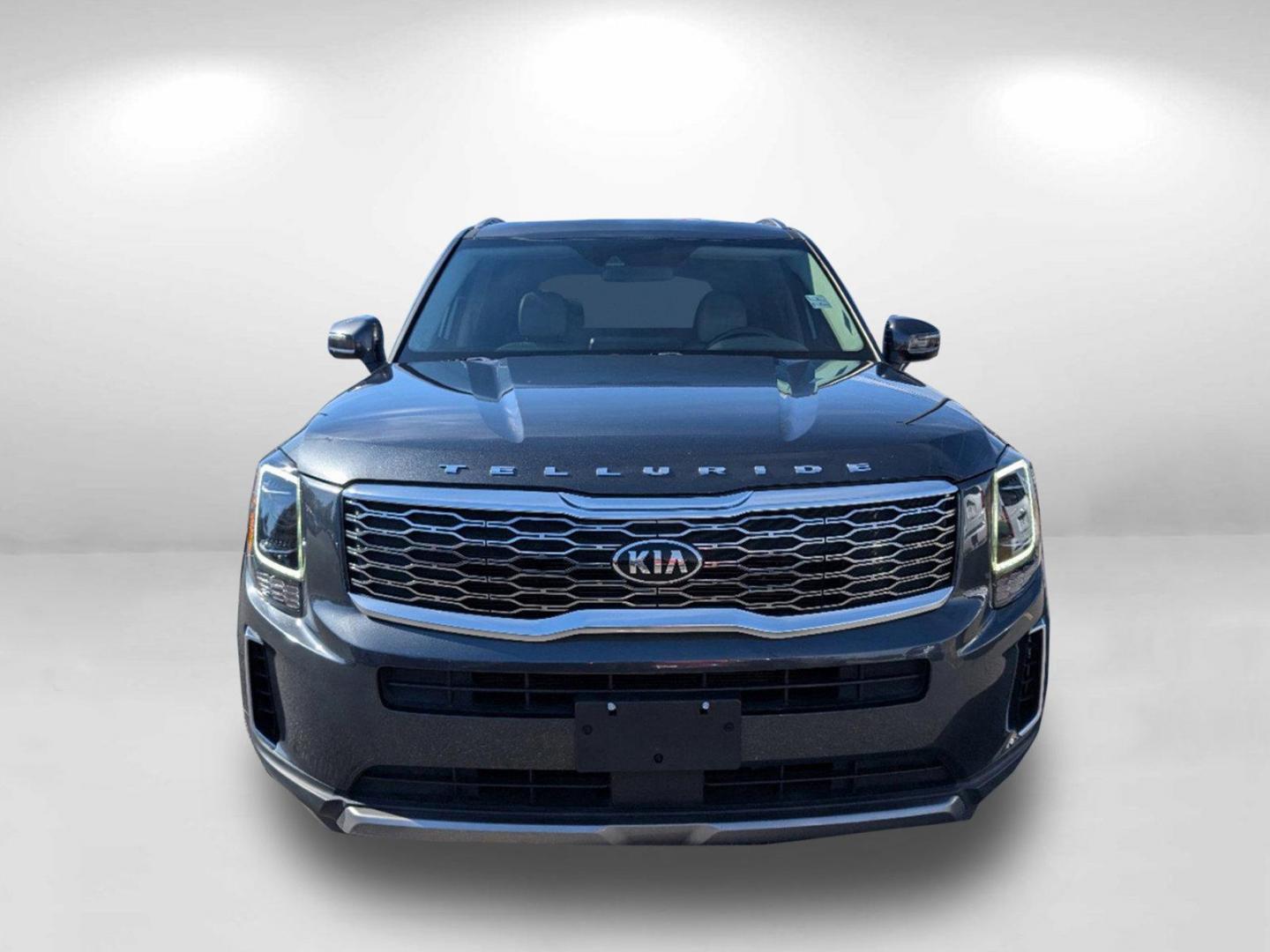 2020 /Gray Kia Telluride S (5XYP6DHC7LG) with an Regular Unleaded V-6 3.8 L/231 engine, 8-Speed Automatic w/OD transmission, located at 5115 14th Ave., Columbus, GA, 31904, (706) 323-0345, 32.511494, -84.971046 - 2020 Kia Telluride S - Photo#3