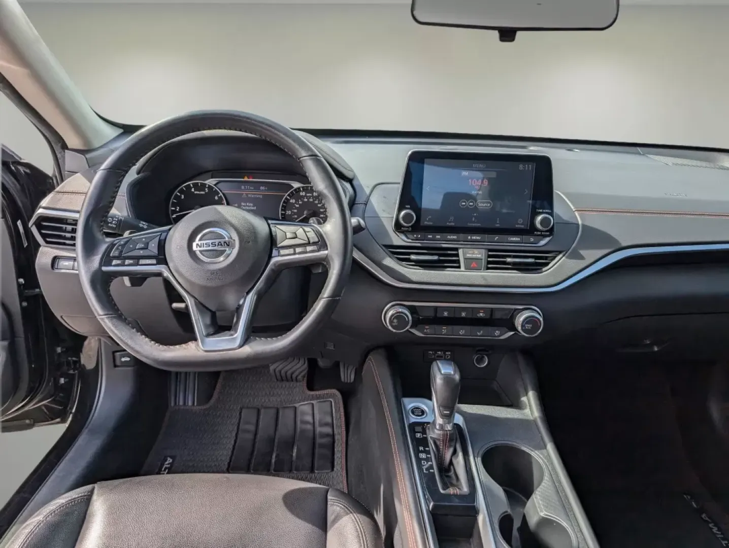 2020 /Sport Nissan Altima 2.5 SR (1N4BL4CV3LC) with an Other engine, located at 5115 14th Ave., Columbus, GA, 31904, (706) 323-0345, 32.511494, -84.971046 - ### Discover the 2020 Nissan Altima 2.5 SR - Your Perfect Adventure Companion!<br /> <br /> Imagine breezing through the streets of Phenix City, AL, in a stylish and reliable sedan that seamlessly transitions from busy commutes to weekend getaways. The 2020 Nissan Altima 2.5 SR, available now at Gil - Photo#11