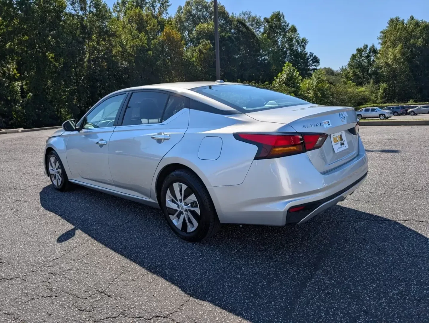 2020 /Charcoal Nissan Altima 2.5 S (1N4BL4BV6LC) with an Other engine, located at 3959 U.S. 80 W, Phenix City, AL, 36870, (334) 297-4885, 32.469296, -85.135185 - **Drive into Adventure with the 2020 Nissan Altima at Gils Auto in Phenix City, AL!**<br /> <br /> Are you in search of a reliable sedan that perfectly balances everyday commuting with weekend road trips? Look no further than the 2020 Nissan Altima, now available at Gils Auto-your trusted Buy Here P - Photo#6