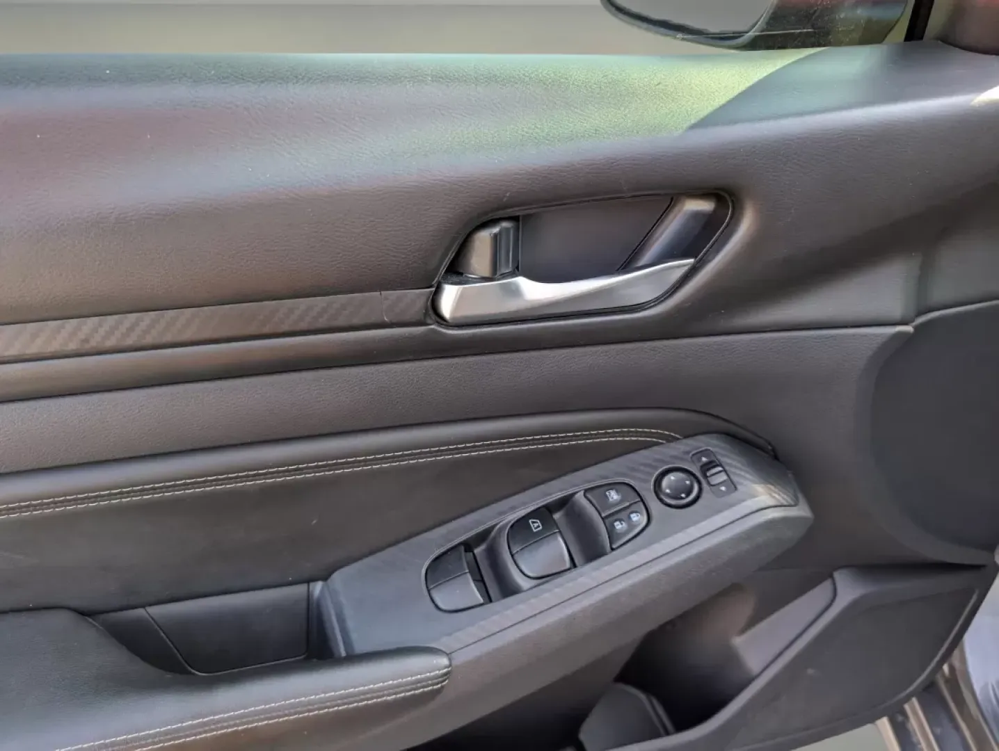 2020 /Charcoal Nissan Altima 2.5 S (1N4BL4BV1LC) with an Other engine, located at 3959 U.S. 80 W, Phenix City, AL, 36870, (334) 297-4885, 32.469296, -85.135185 - **Discover Your Perfect Ride at Gils Auto - Phenix City!**<br /> <br /> Are you looking for a reliable vehicle that seamlessly fits into your busy lifestyle? The 2020 Nissan Altima 2.5 S is the ideal sedan for those who need a dependable companion for daily commutes, family outings, or weekend adven - Photo#9